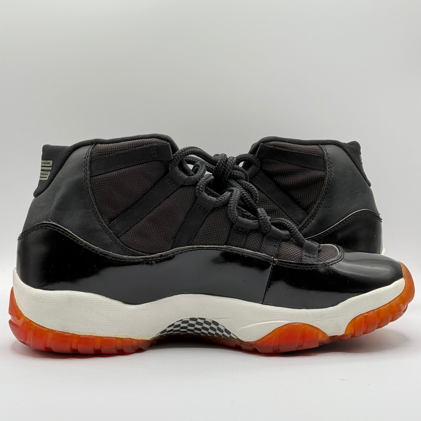 (DS) Jordan 11 OG Playoff Size 10 (1995) (PERFECT CONDITON)