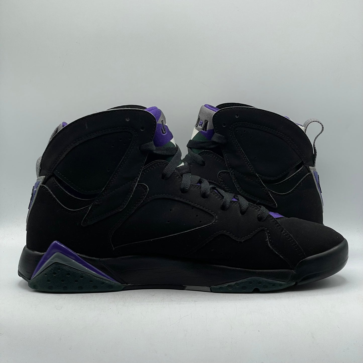 (USED NO BOX) Jordan 7 Ray Allen Bucks Size 10.5
