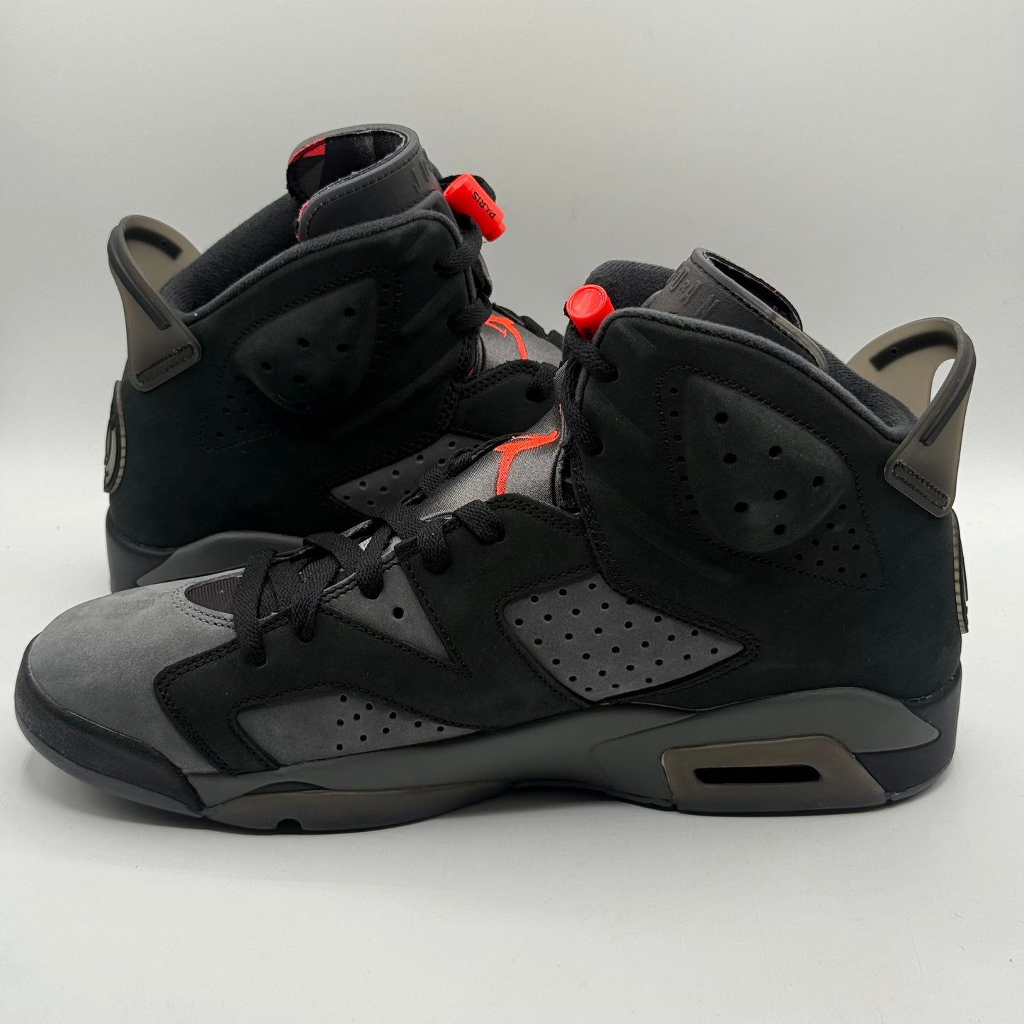 (USED) Jordan 6 PSG Size 10.5