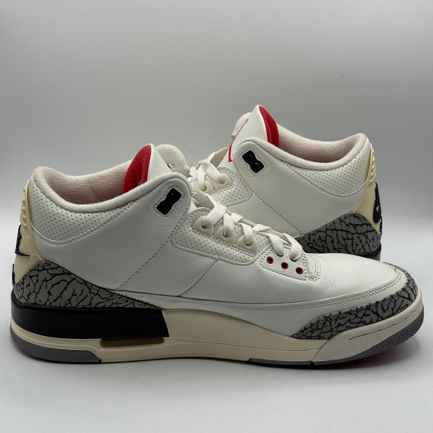 (USED) Jordan 3 White Cement Reimagined Size 11.5