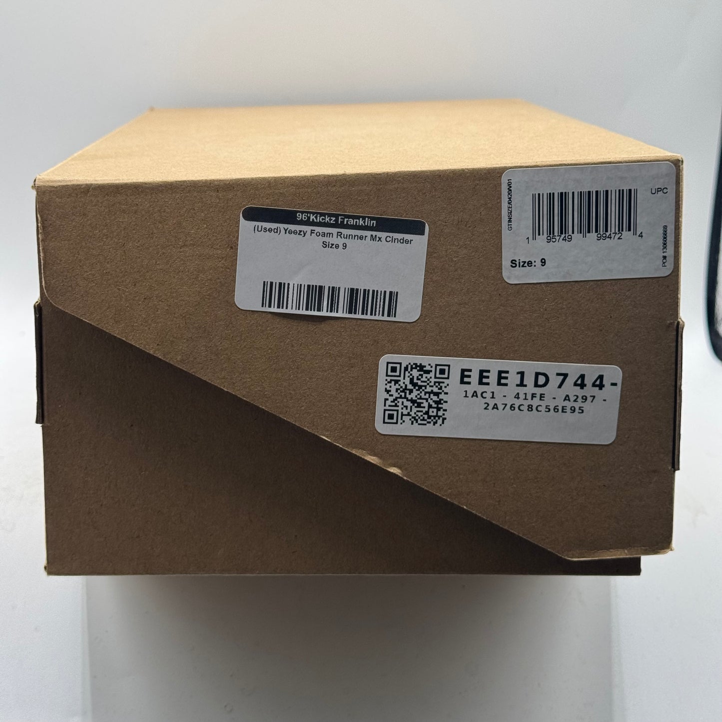 (Used) Yeezy Foam Runner Mx Cinder Size 9