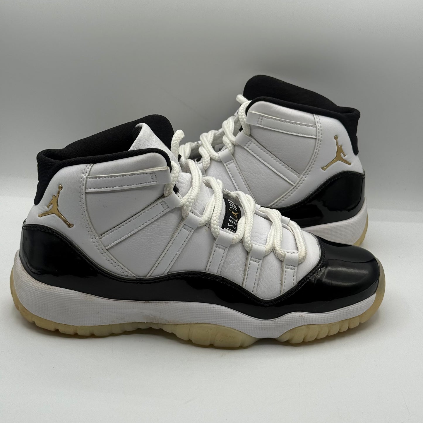(USED, No Box) Jordan 11 High Gratitude Size 7Y