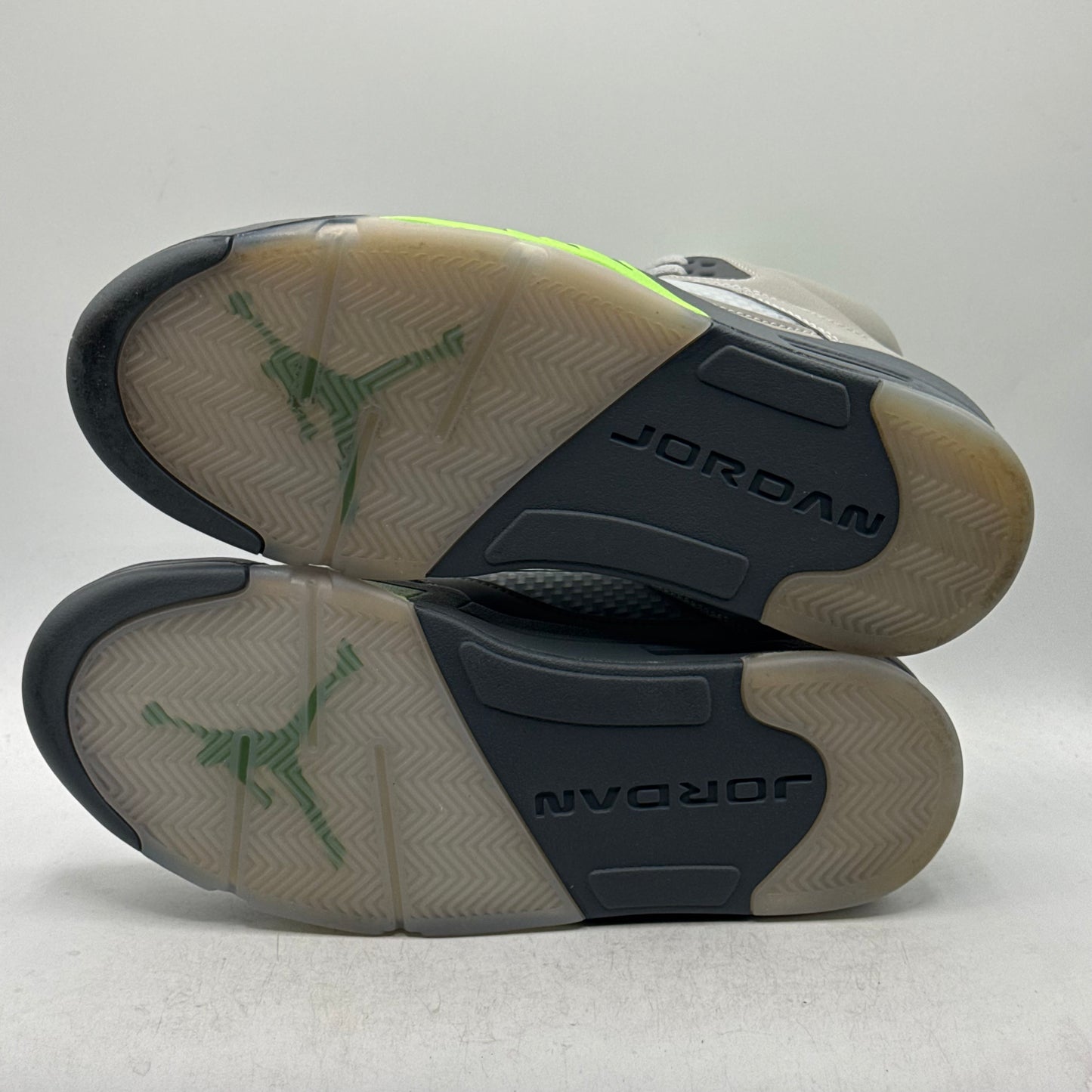 (Worn 1X) Jordan 5 Green Bean Size 9.5
