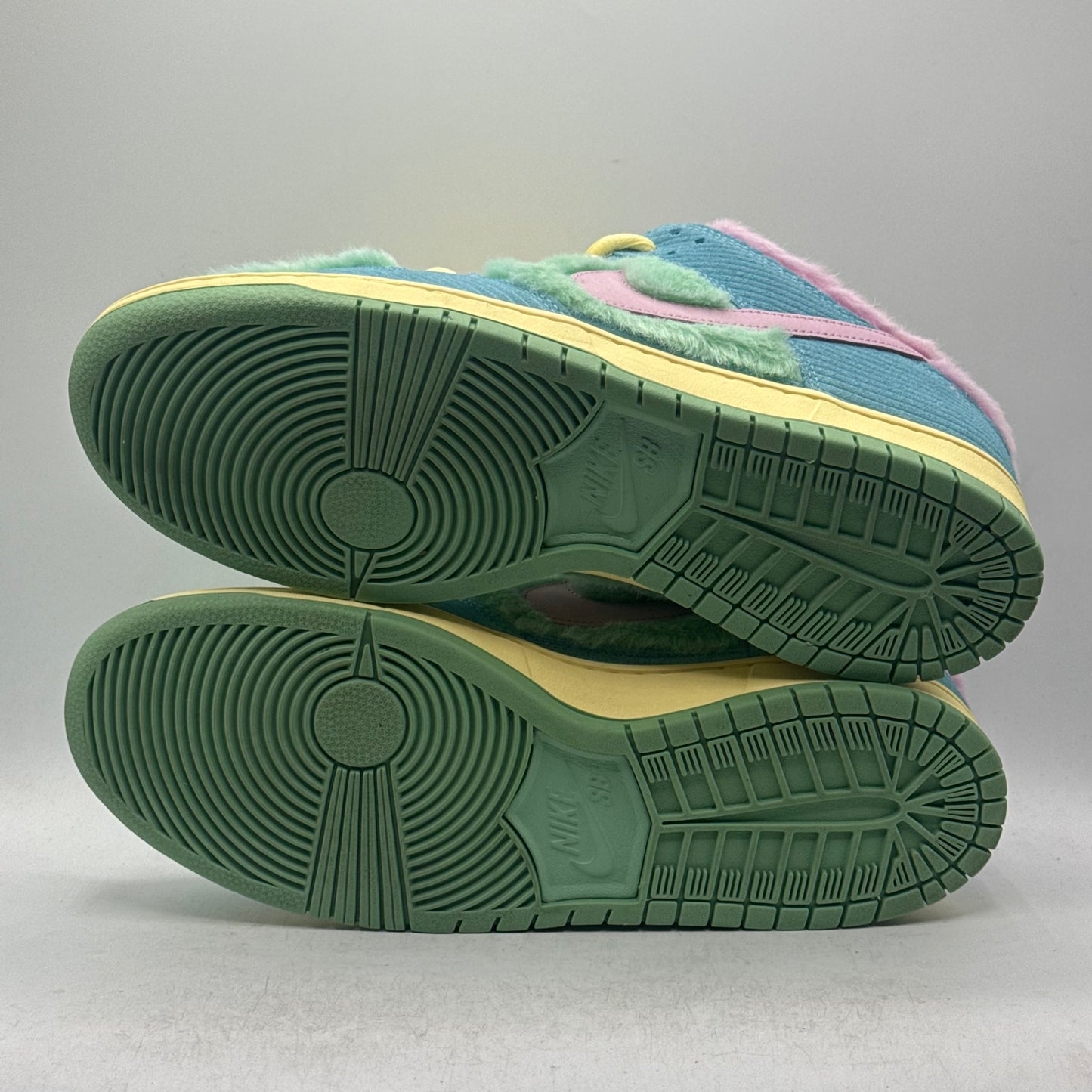 (Used) Nike SB Dunk Low Verdy Visty Size 12