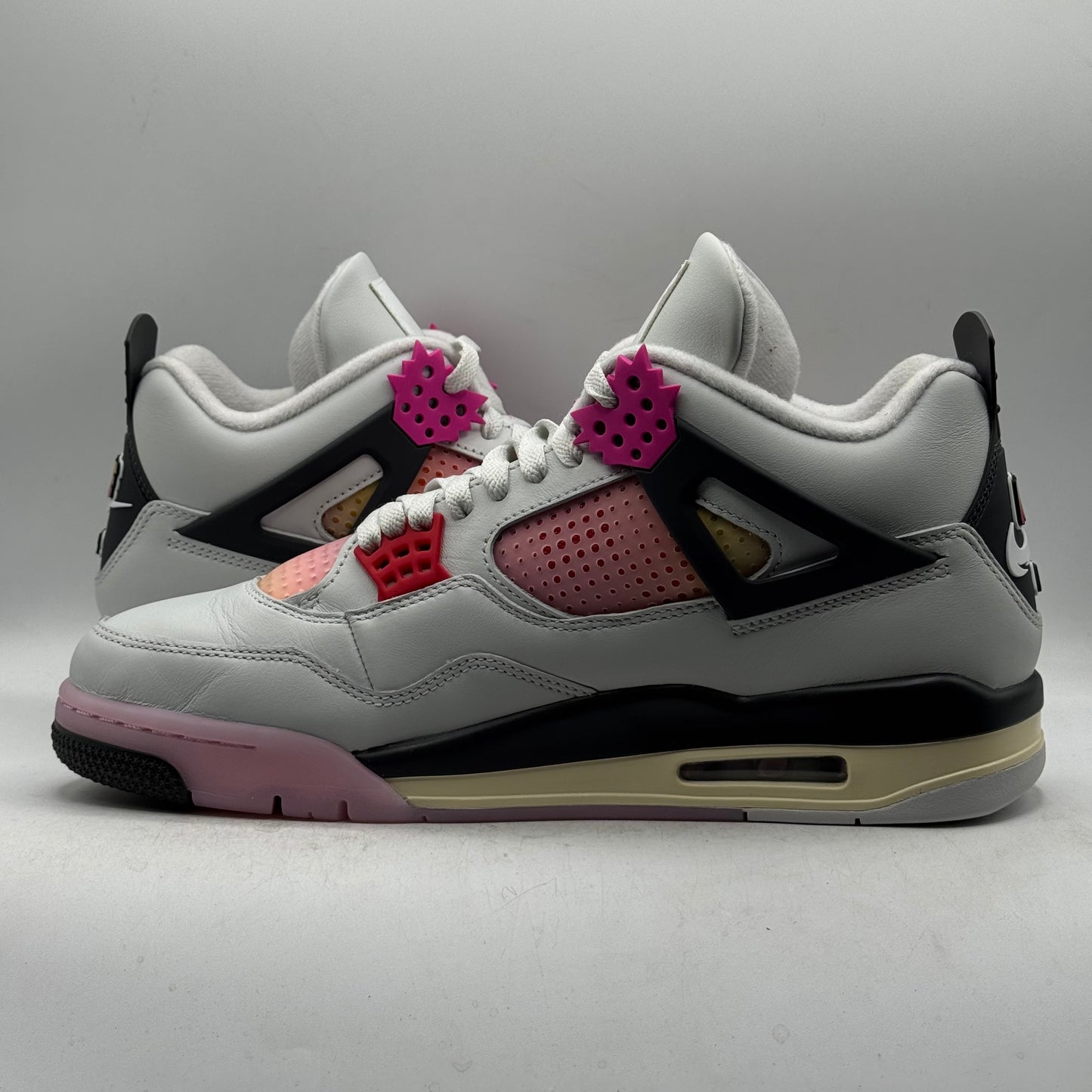 (USED) Jordan 4 Comic Size 10