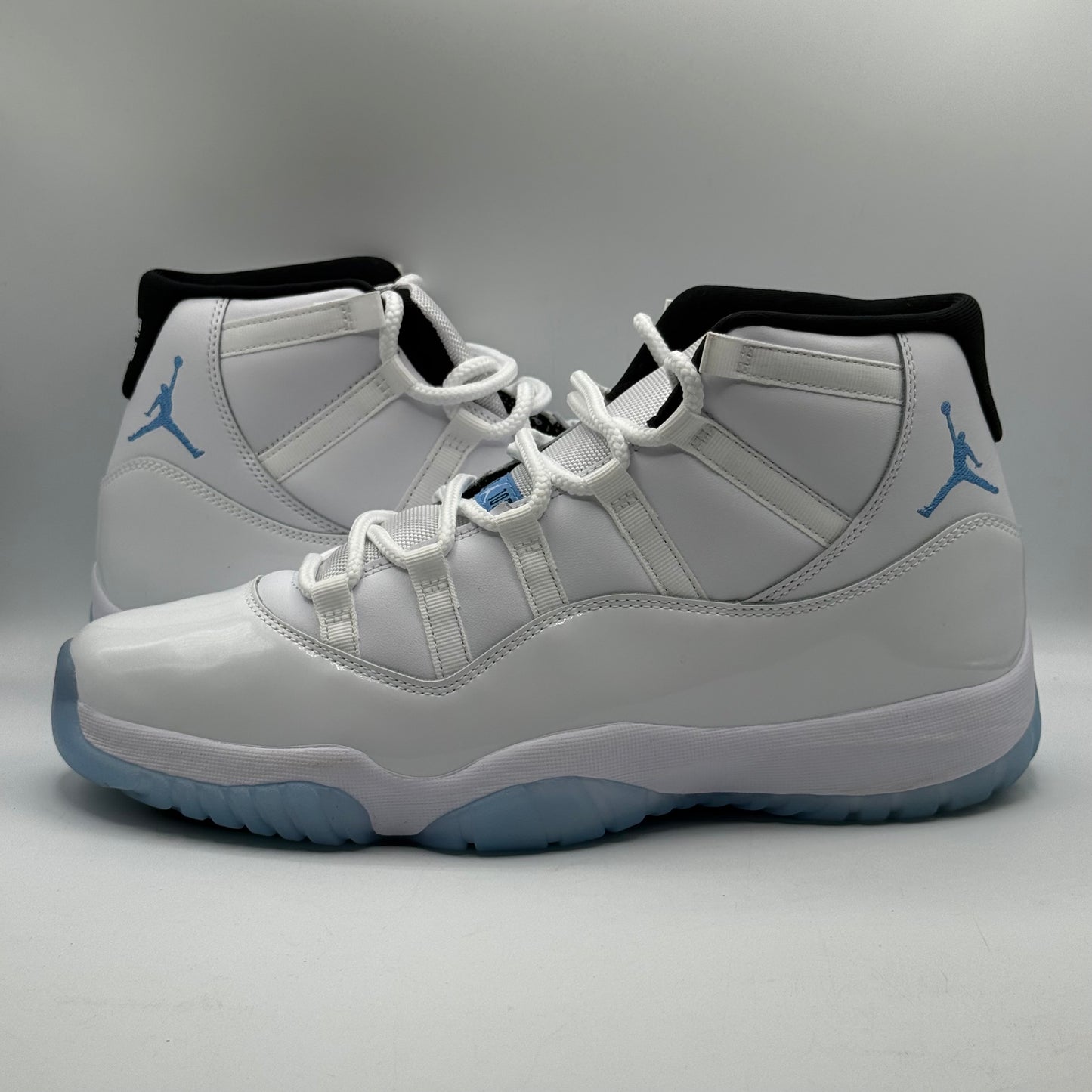 (USED) Jordan 11 High Legend Blue Size 12