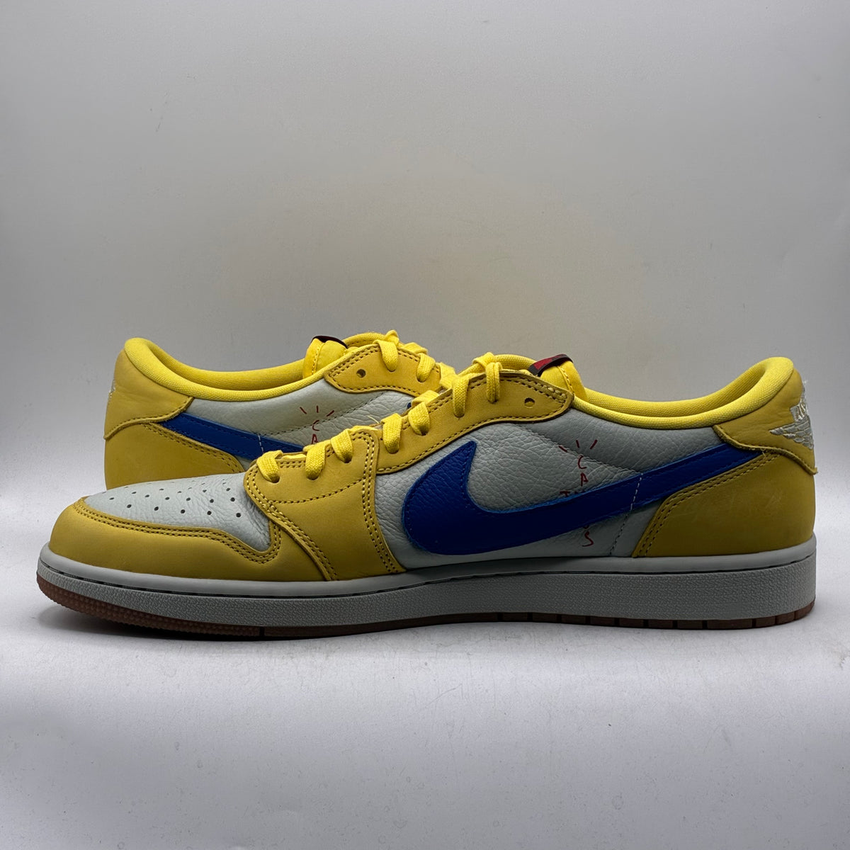 (USED NO BOX) Jordan 1 Low Travis Scott Canary (W) Size 15.5W/14M
