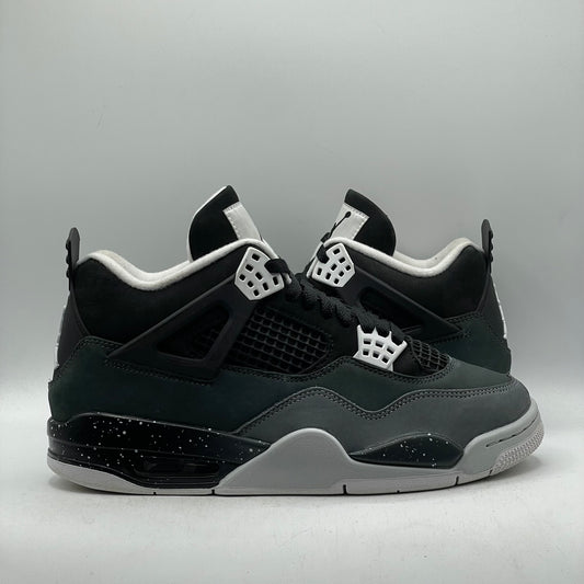 (USED) Jordan 4 Fear Size 8.5