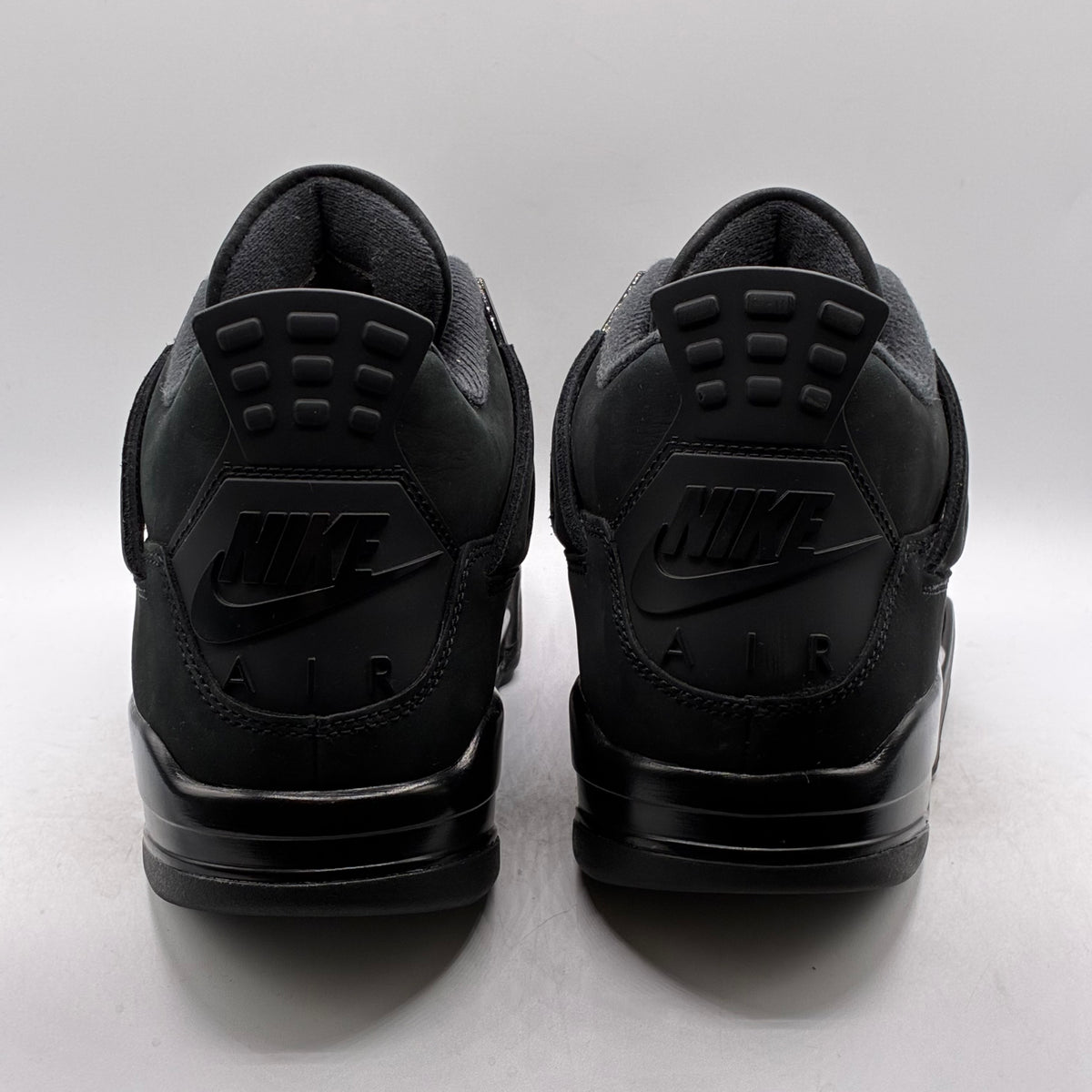 (USED) Jordan 4 Black Cat (2025) Size 11