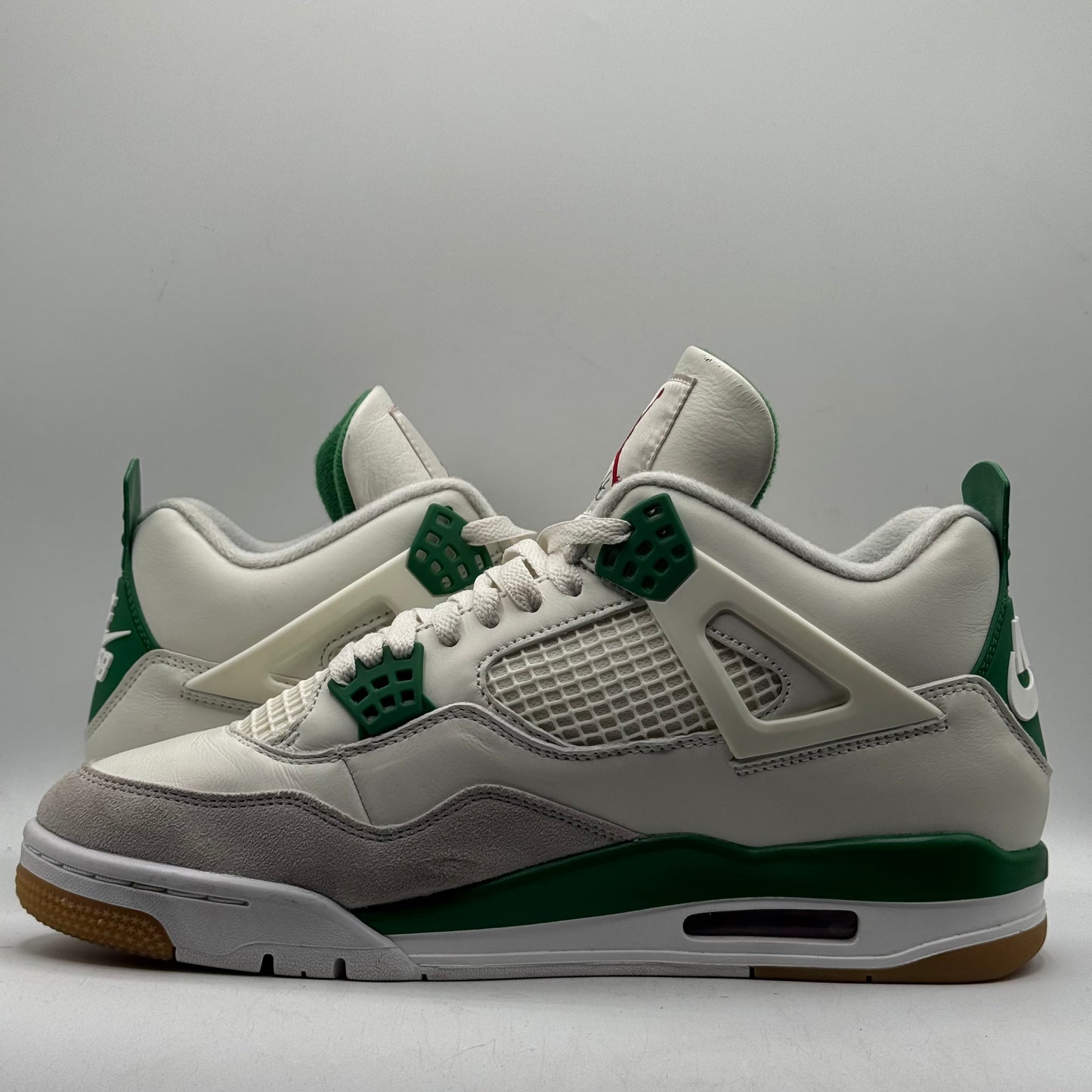 (USED) Jordan 4 SB Pine Green Size 10