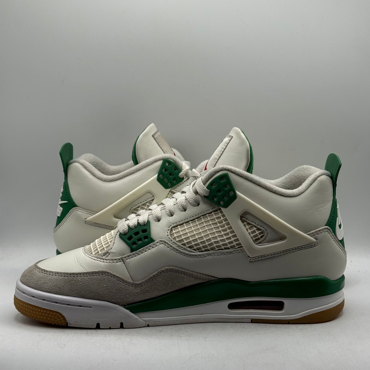(USED) Jordan 4 SB Pine Green Size 10