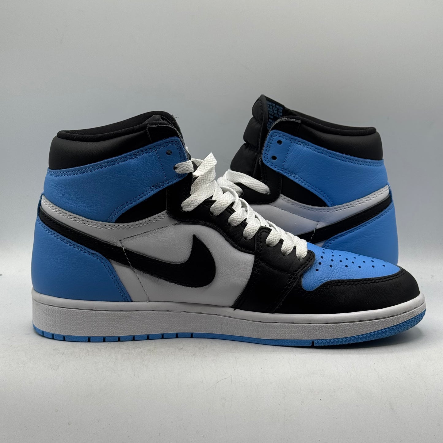 (Used) Jordan 1 High UNC Toe Size 8.5
