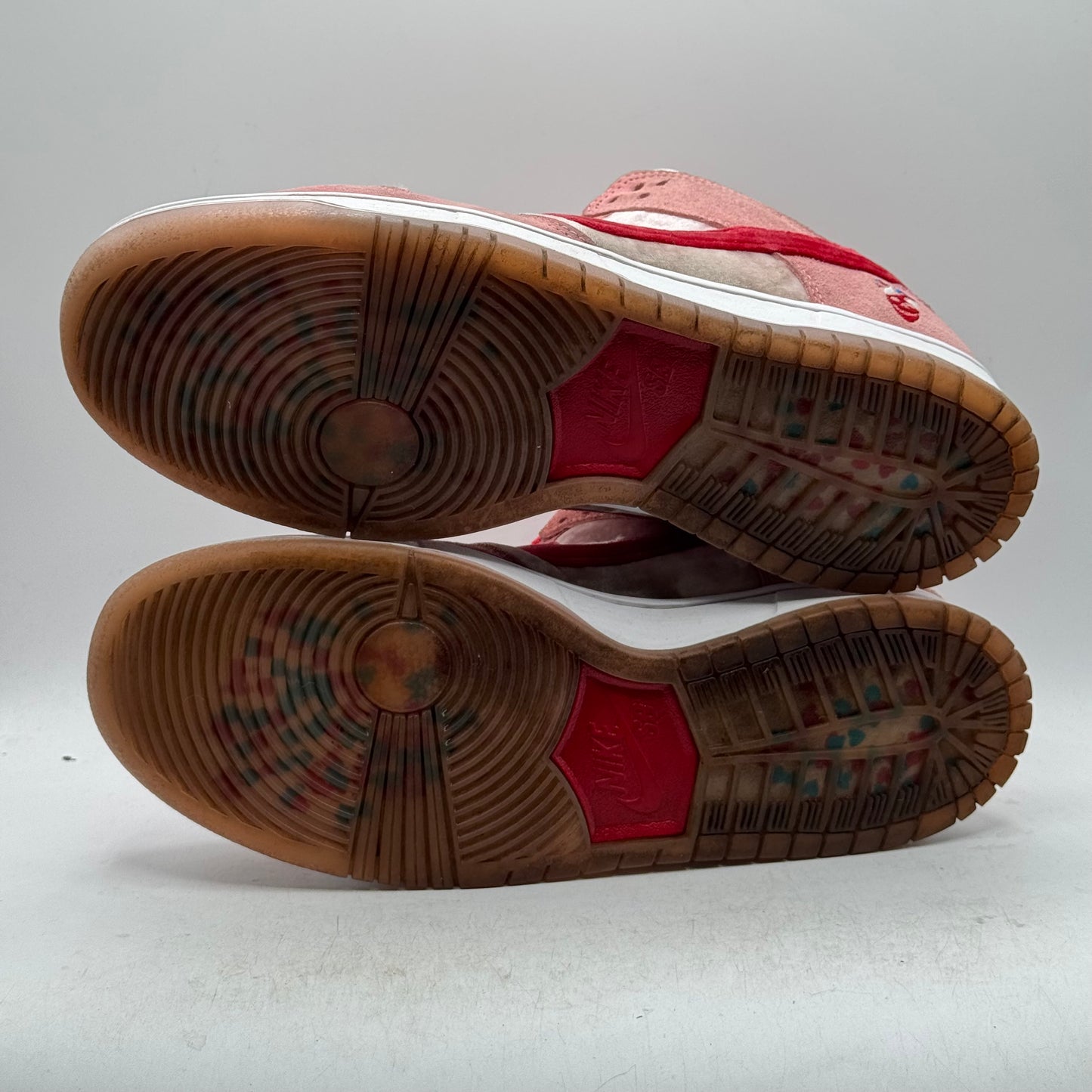 (Used) Nike SB Dunk Low Strange Love Size 10