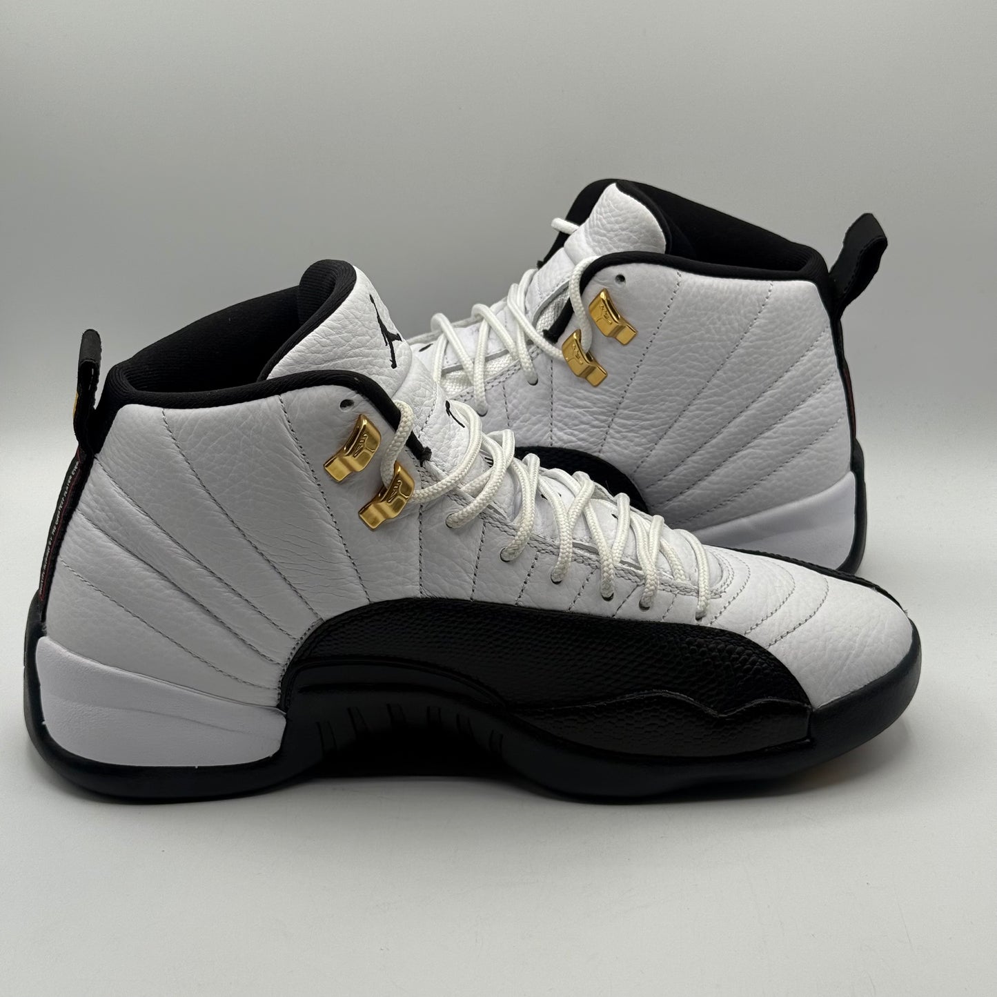 (USED) Jordan 12 Taxi Size 10