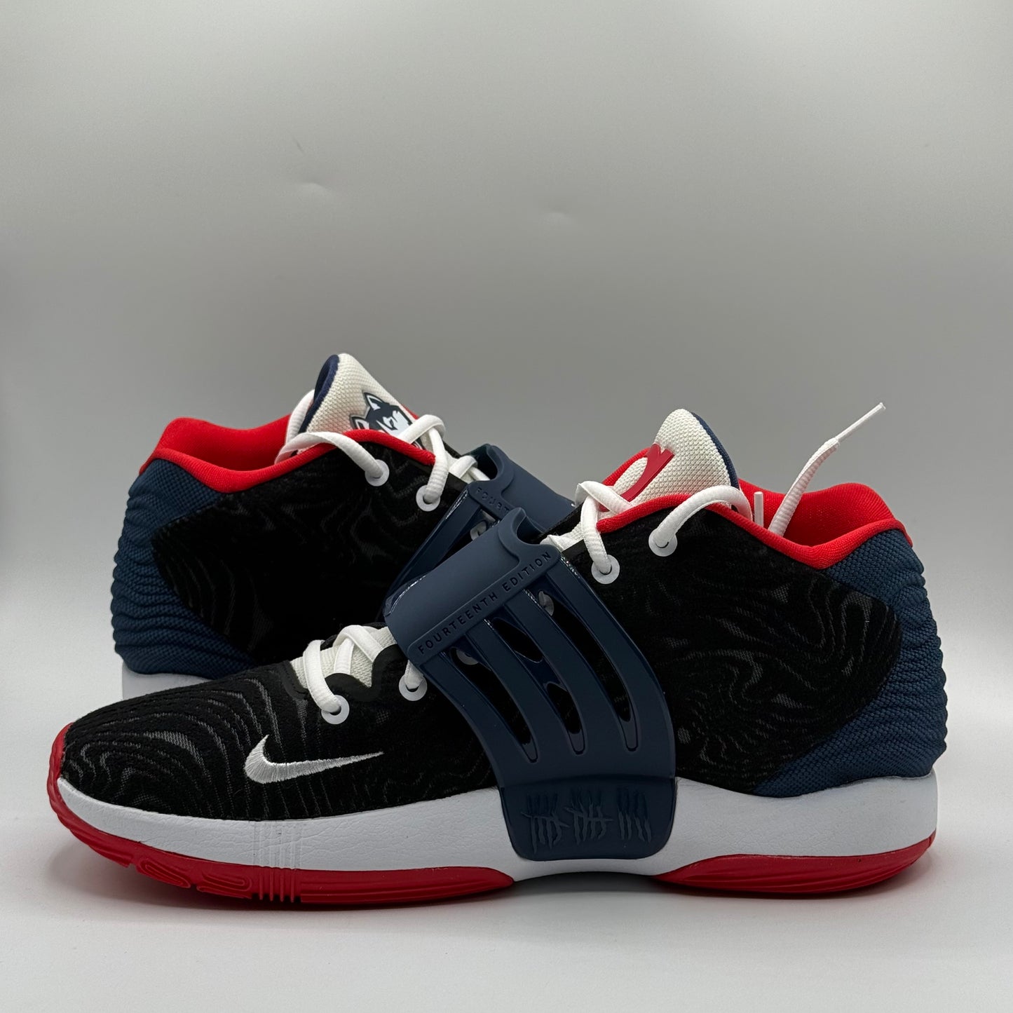 Nike KD 14 PE UCONN Away Size 11.5