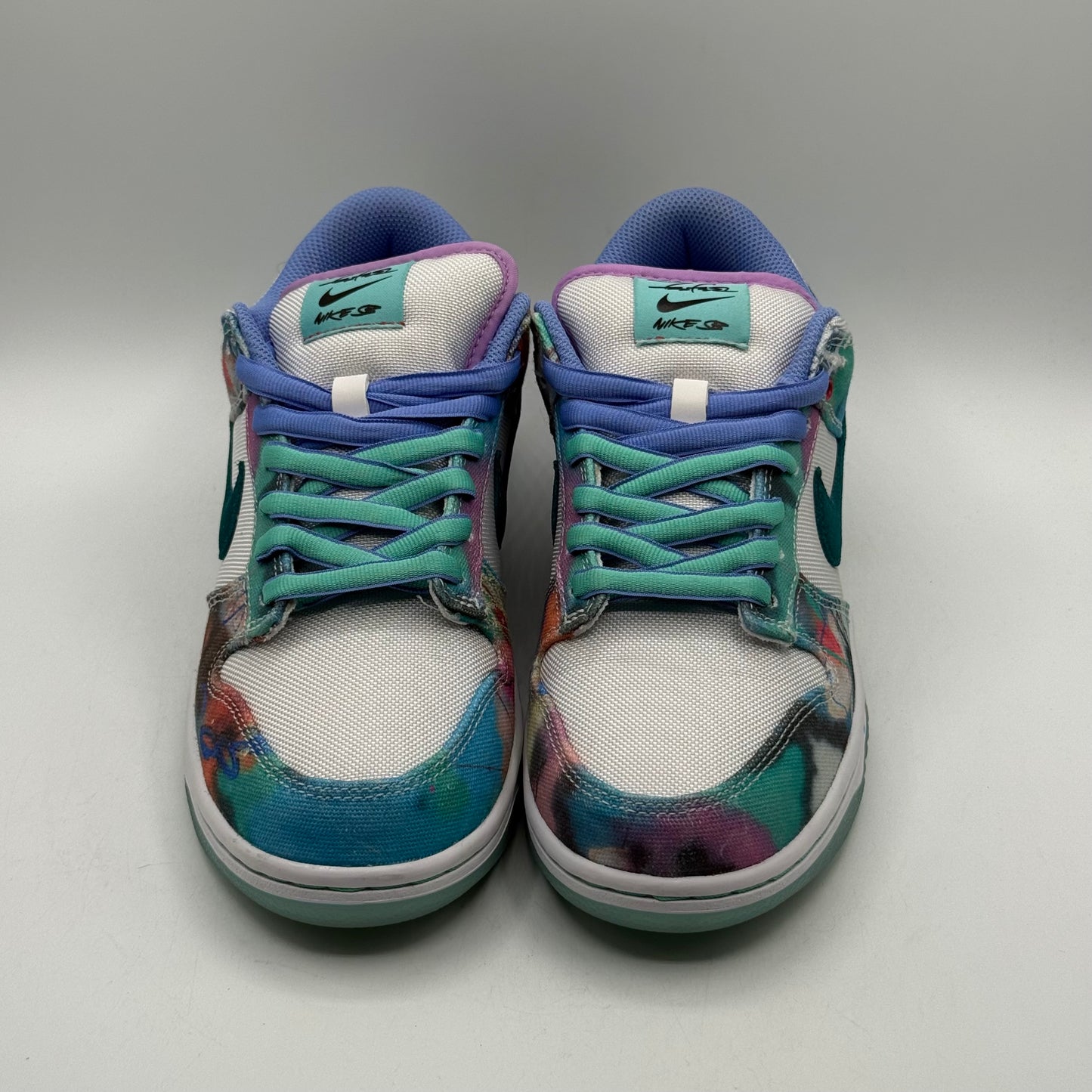 (USED NO BOX) Nike SB Dunk Low Size 7.5