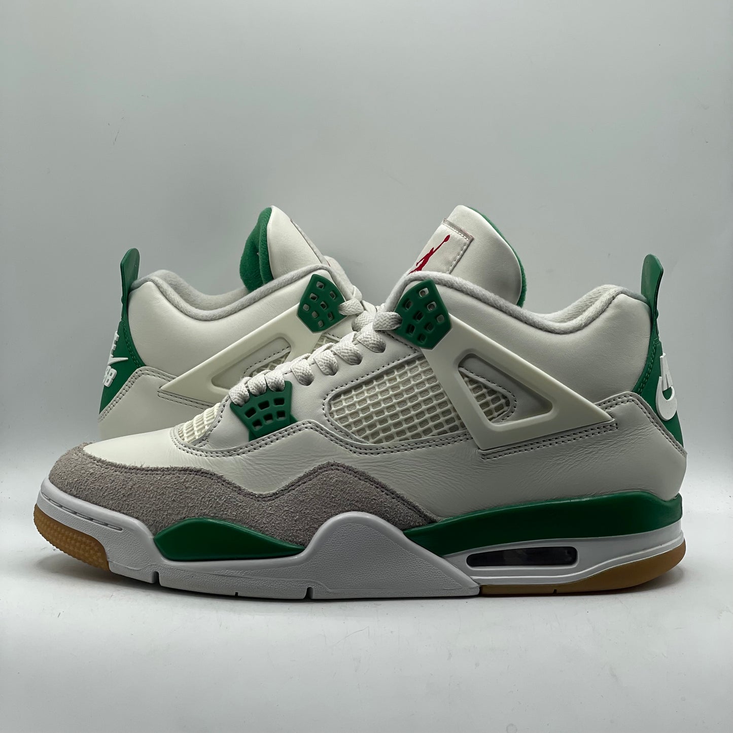 (USED) Jordan 4 SB Pine Green Size 10.5
