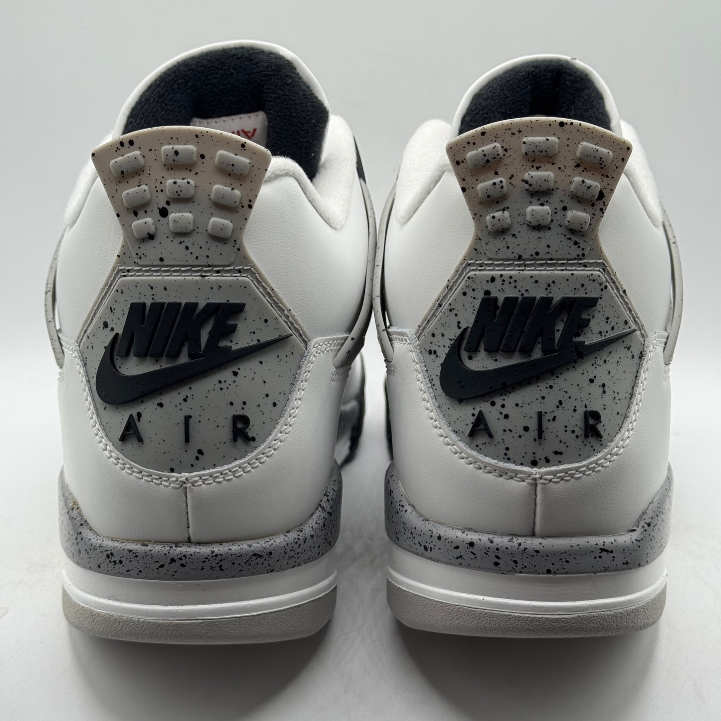 (Worn 1x) Jordan 4 White cement size 10.5