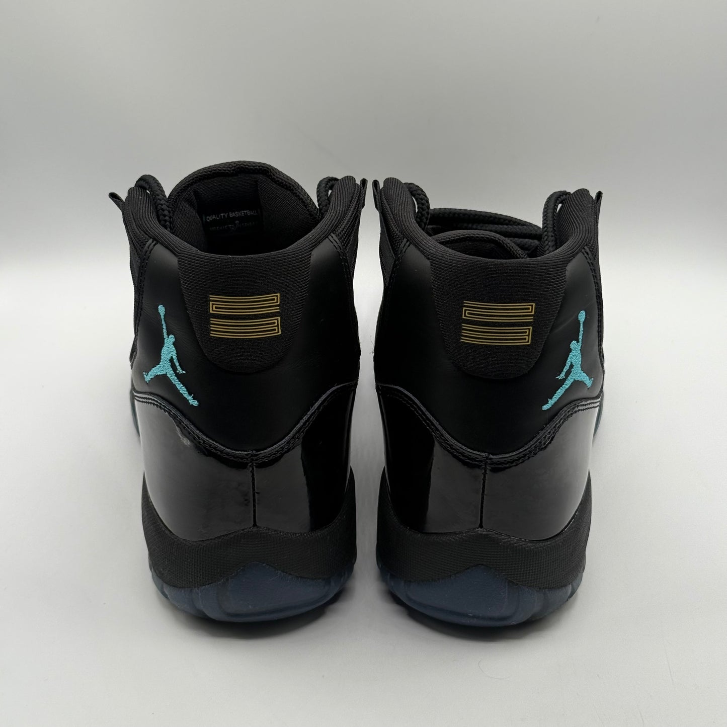 (USED) Jordan 11 Gamma Size 11