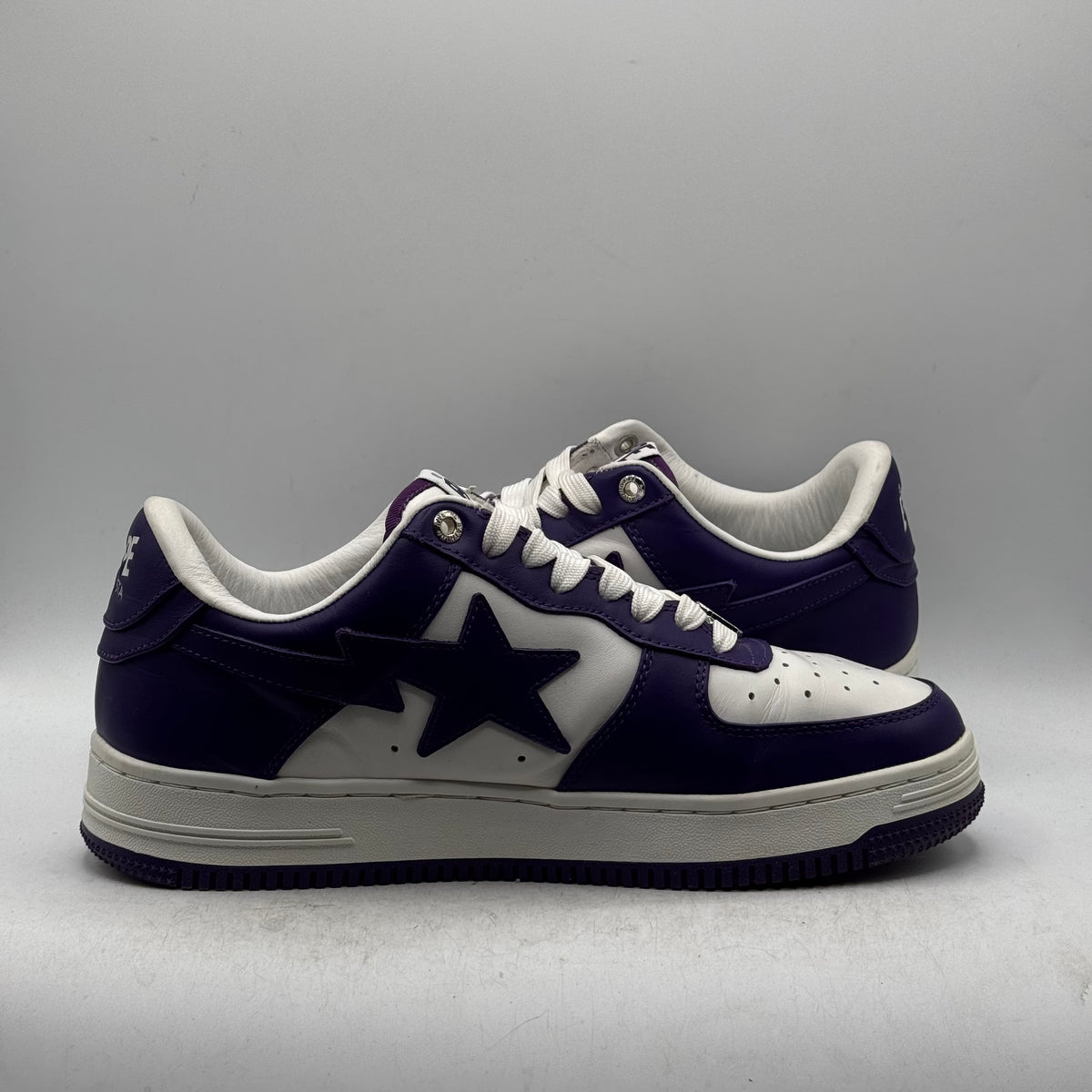 (USED) A Bathing Ape Bapesta White Purple (2022) Size 8.5