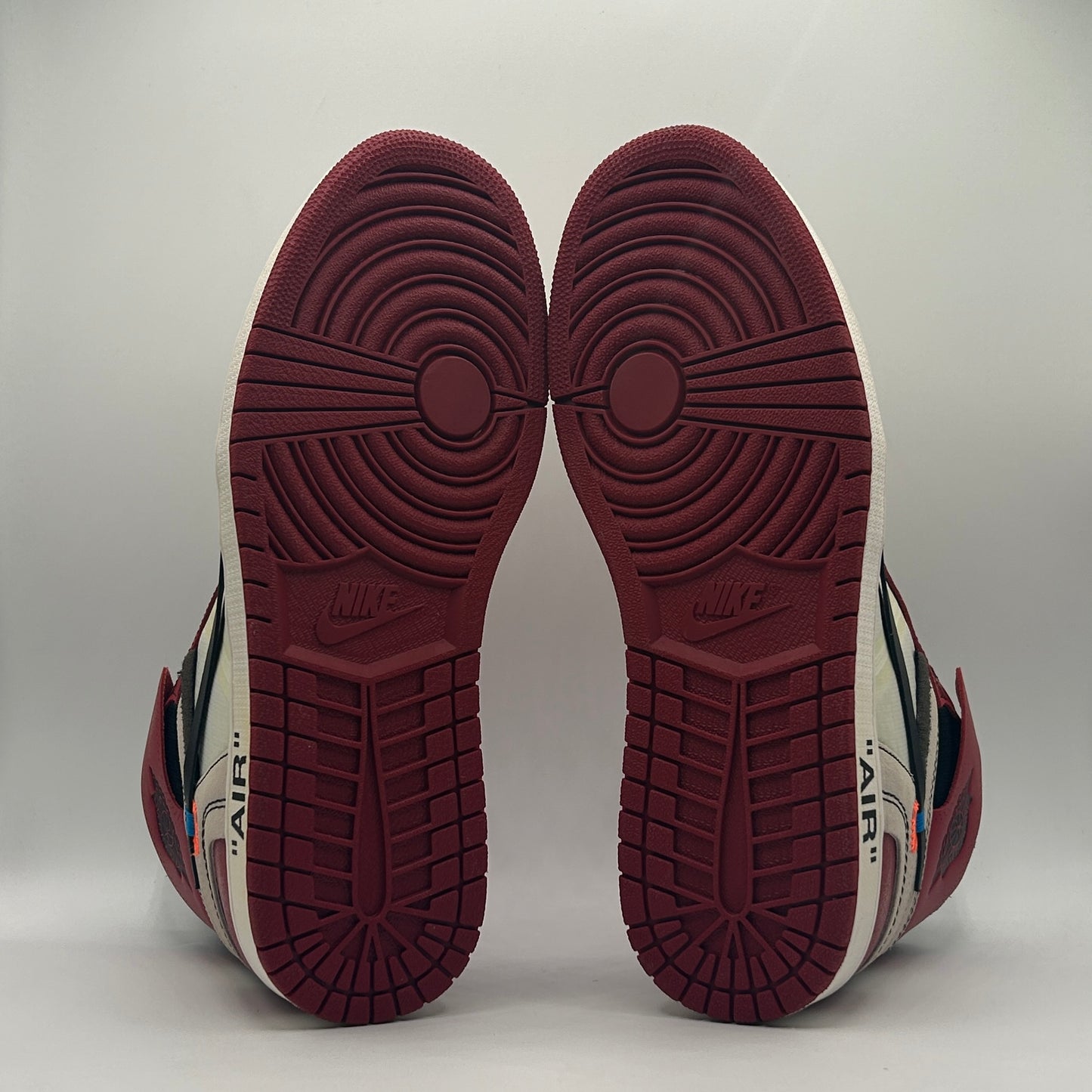 (Brand New With Defects) Jordan 1 High Off-White Chicago Size 11