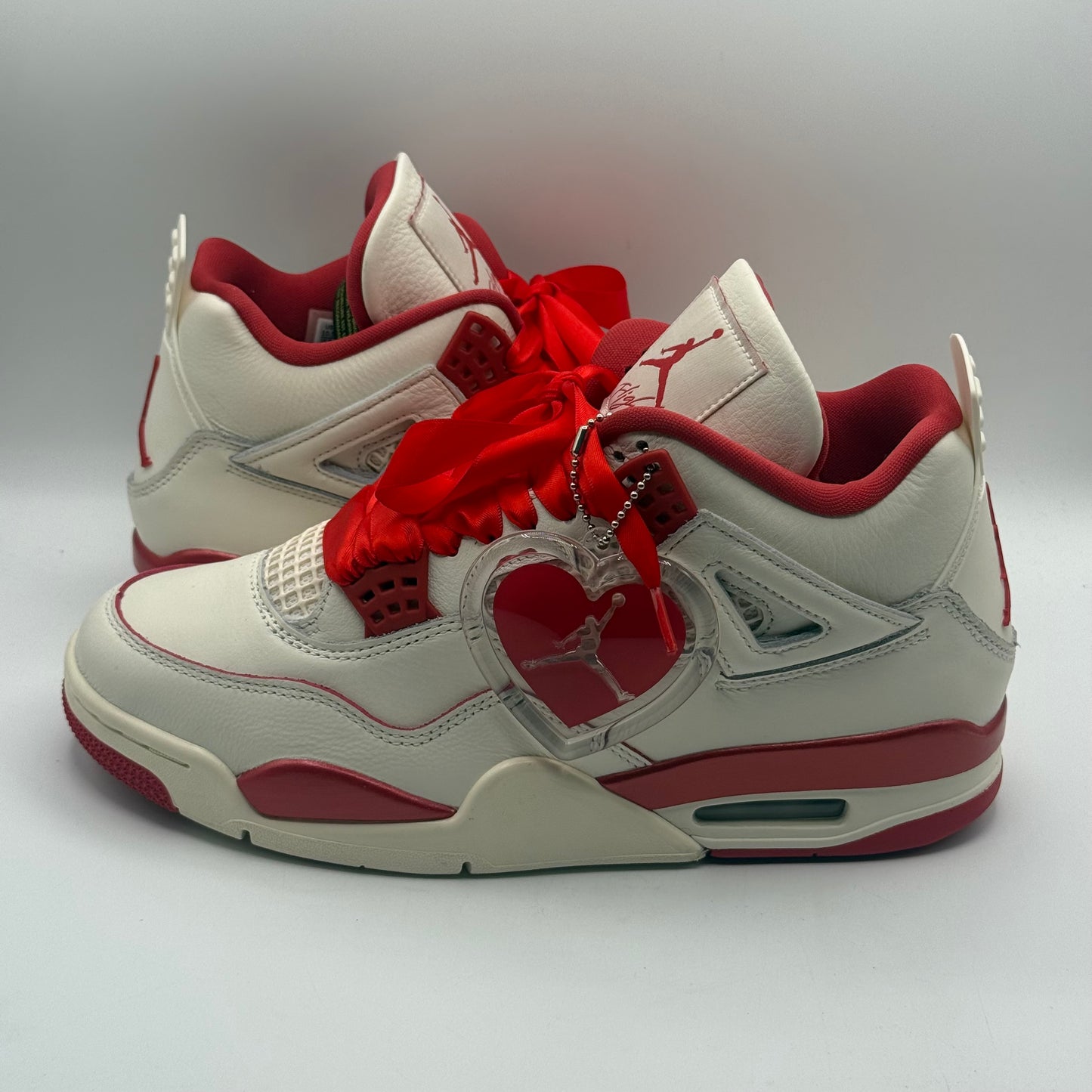 (USED) Jordan 4 Valentine's Day Sierra Red Size 10.5W/9M