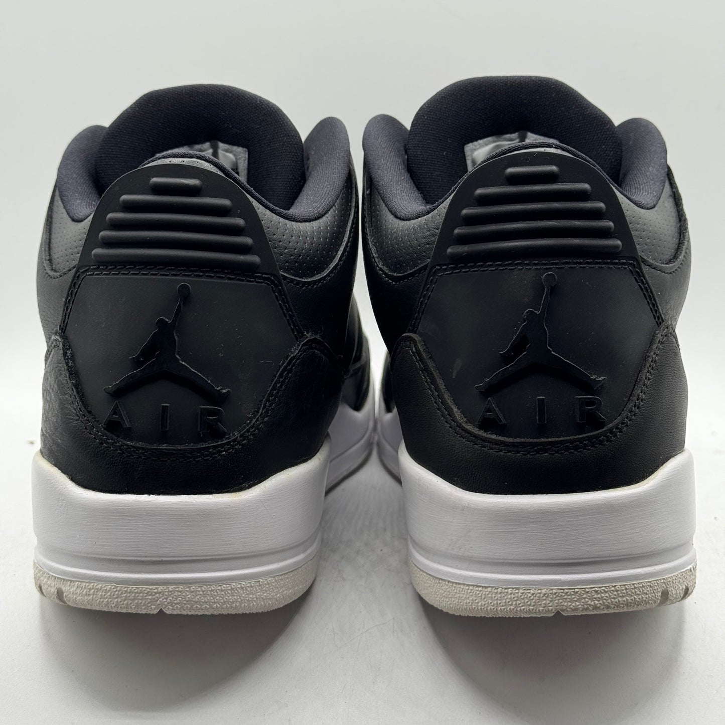 (USED) Jordan 3 Cyber Monday Size 10.5