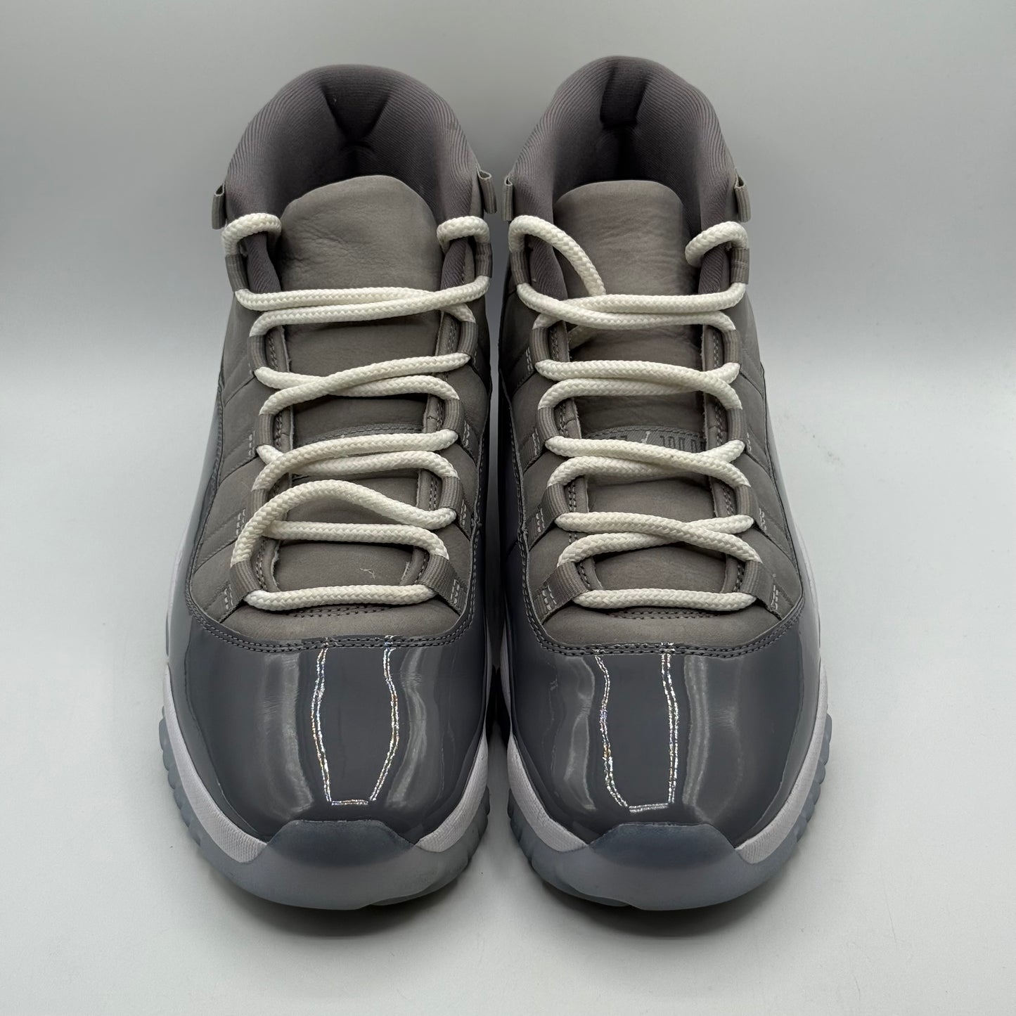 (USED) Jordan 11 Cool Grey Size 12