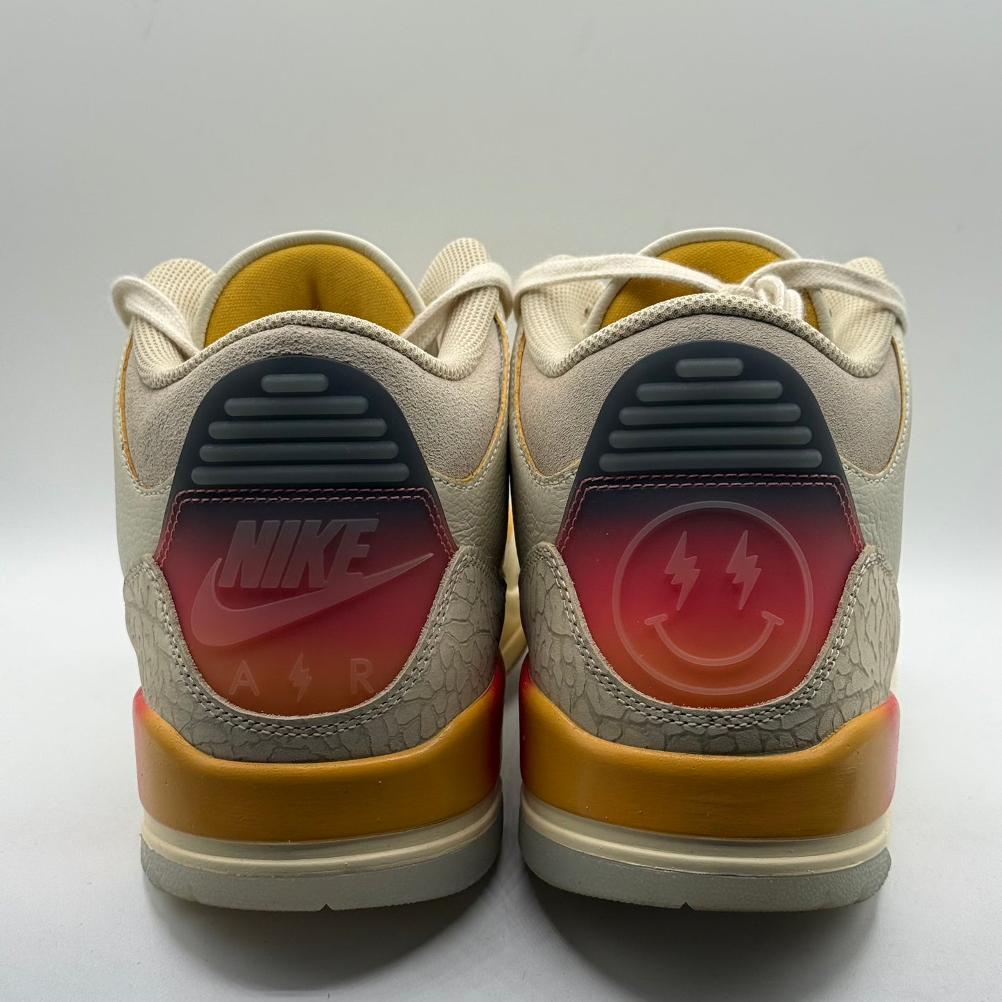 (USED) Jordan 3 J Balvin Medallian Sunset