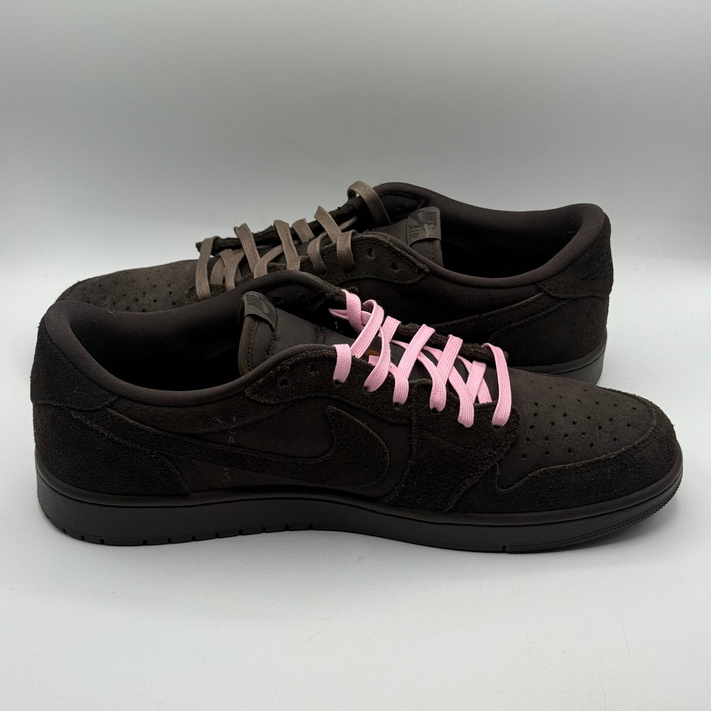 (USED) Travis Jordan 1 Low Velvet Brown Size 12