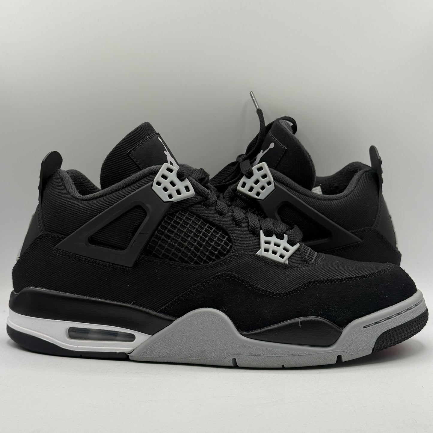 (USED) Jordan 4 Black Canvas Size 10
