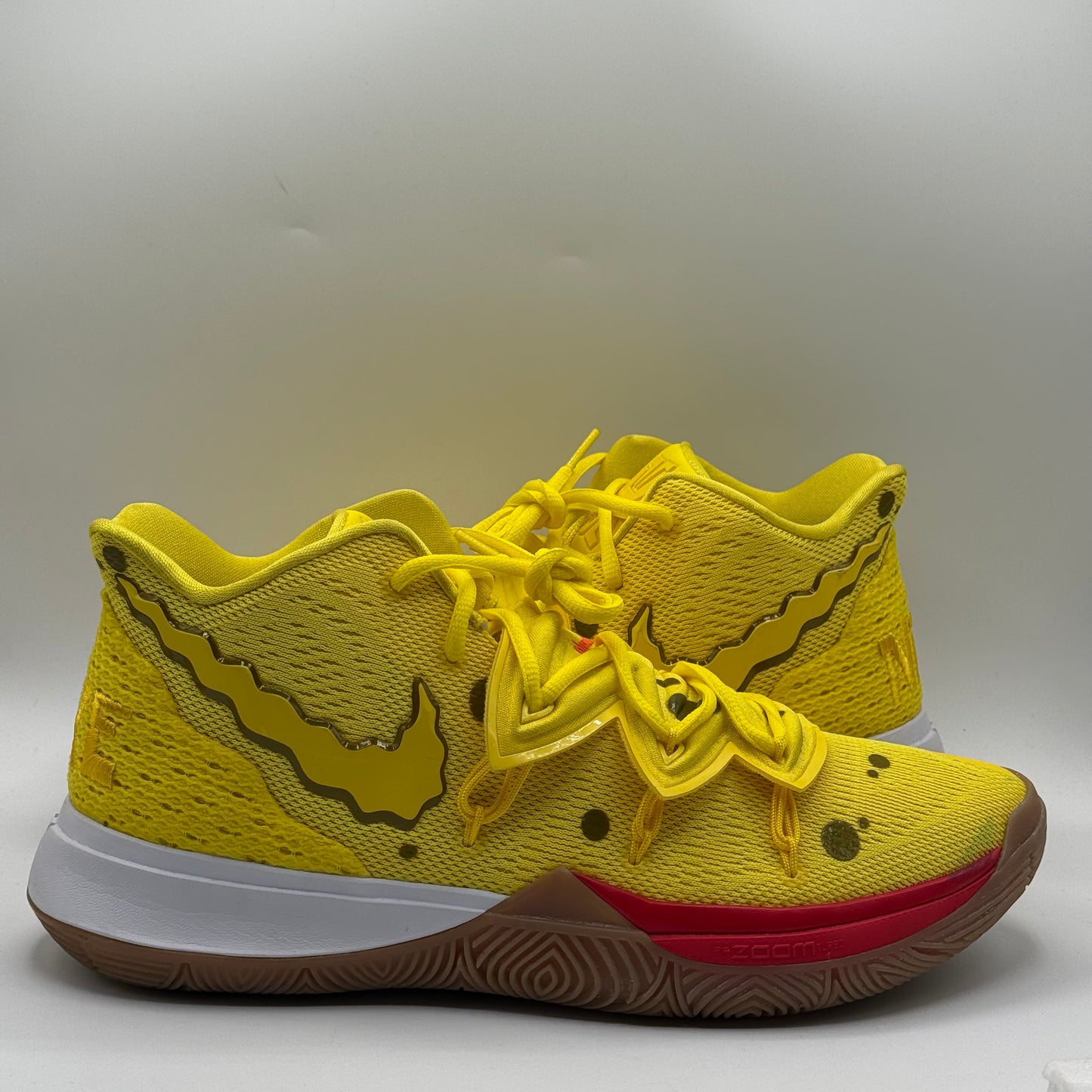 (Used) Nike Kyrie 5 SpongeBob SquarePants Size 11