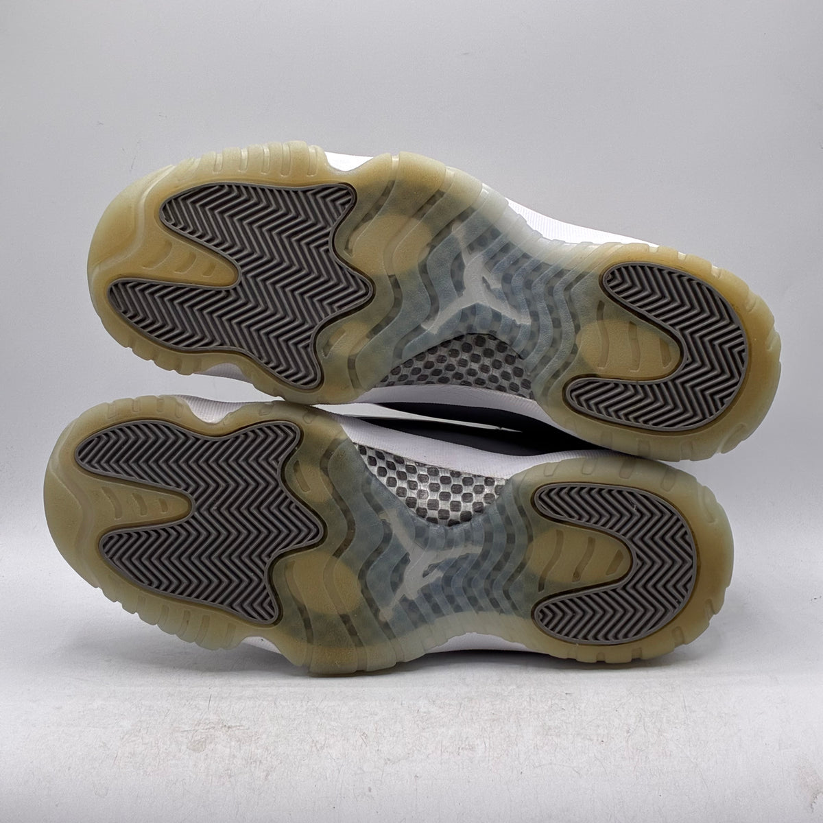 (USED) Jordan 11 Cool Grey (2021) Size 9.5