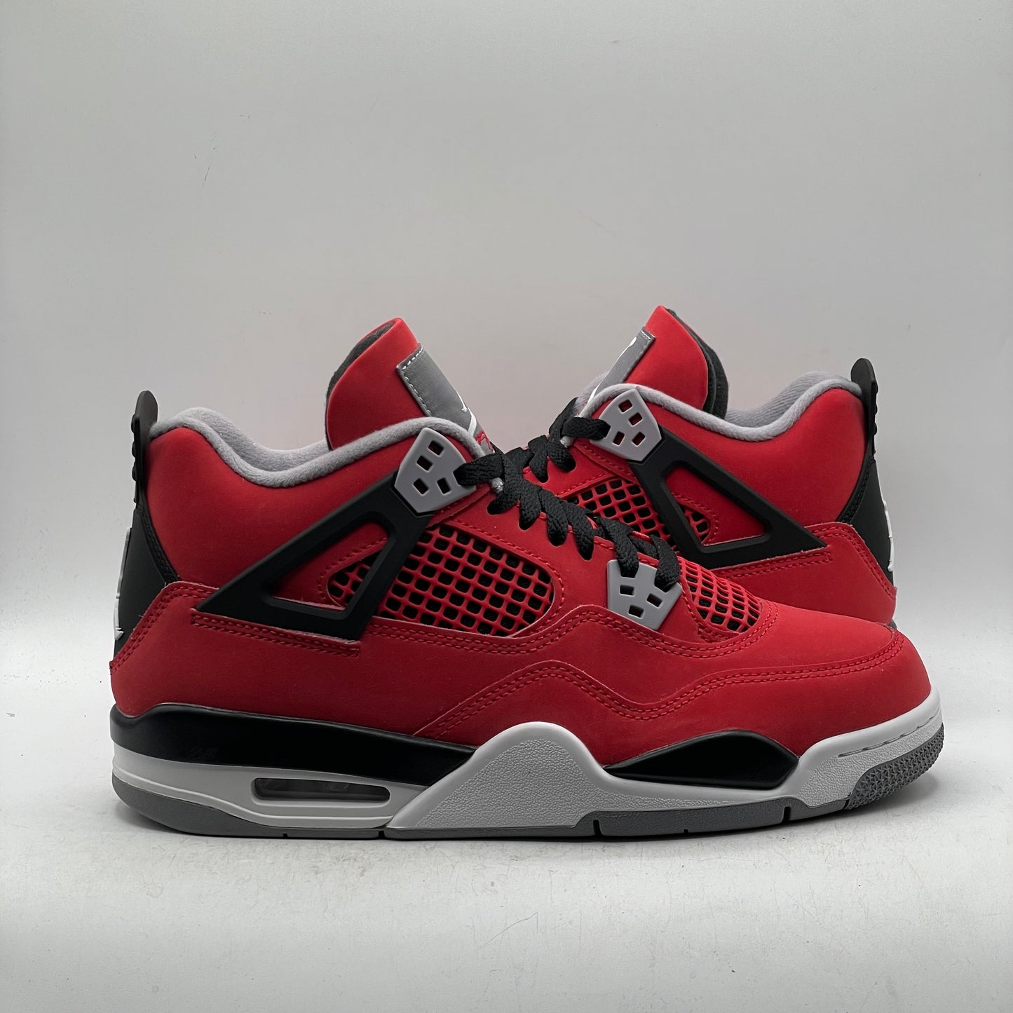 (USED) Jordan 4 Toro Bravo (2026) (GS) Size 7Y