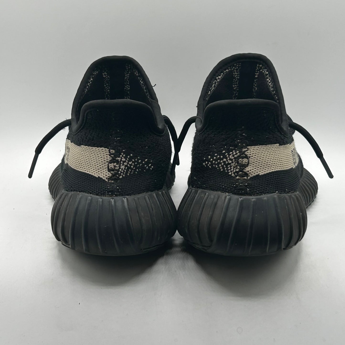 (Used) Yeezy 350 Oreo Size 8.5