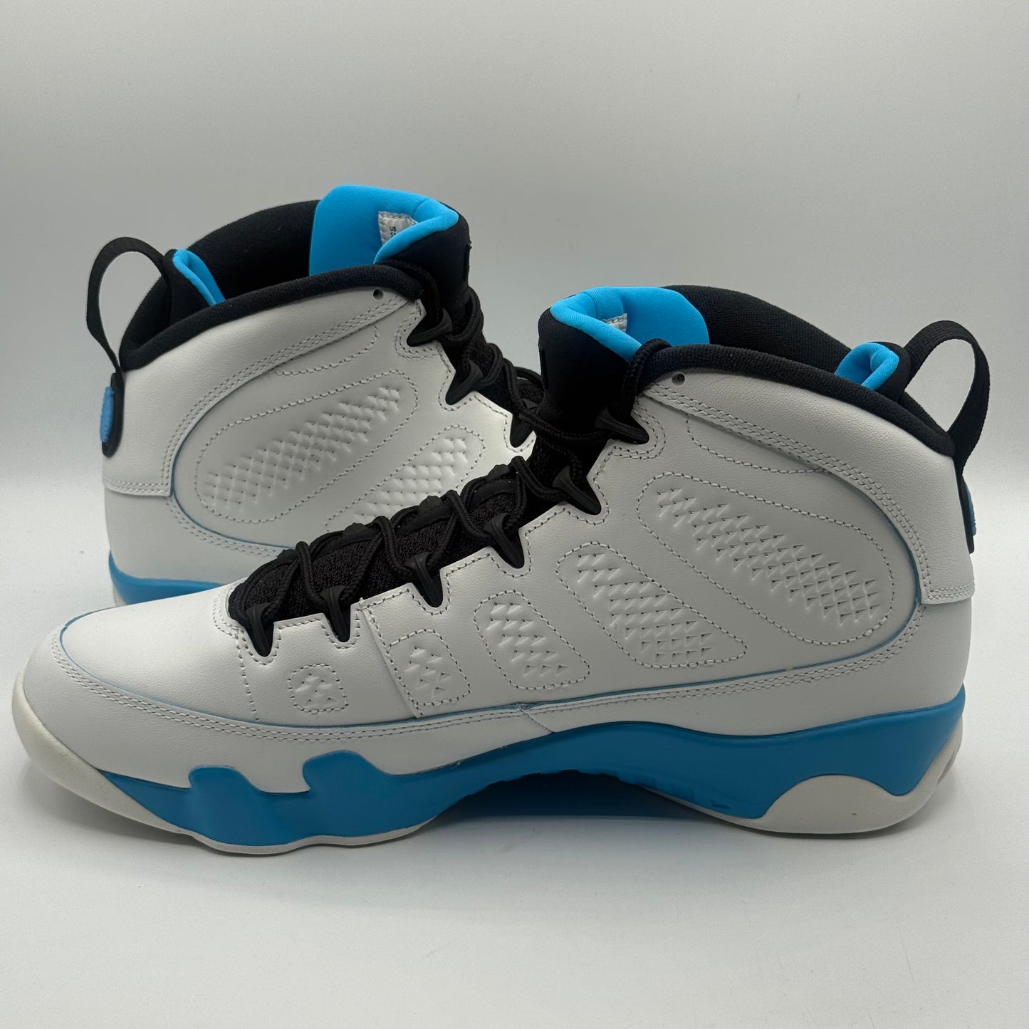 (USED) Jordan 11 Powder Blue Size 11