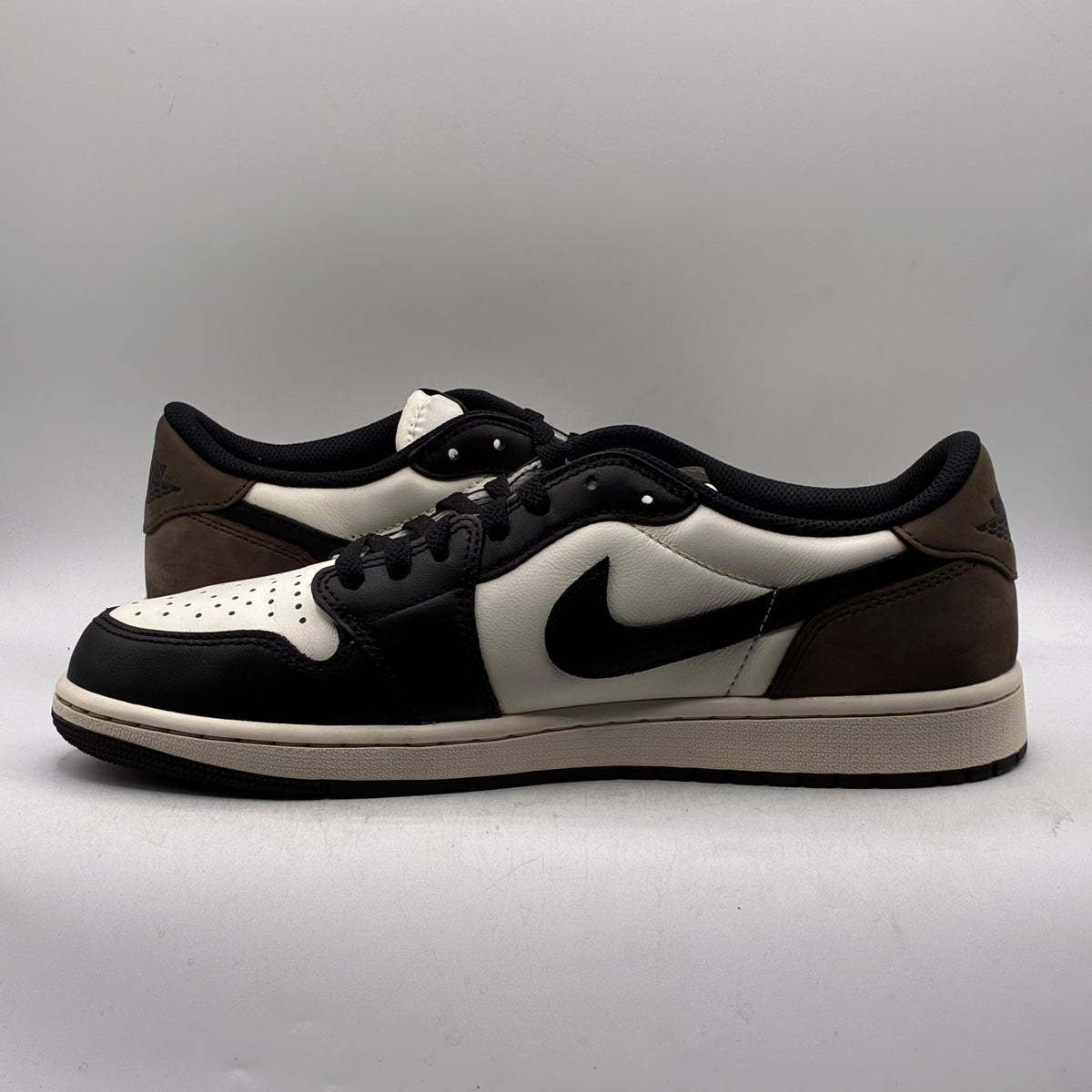 (USED) Jordan 1 Low OG Mocha Size 11