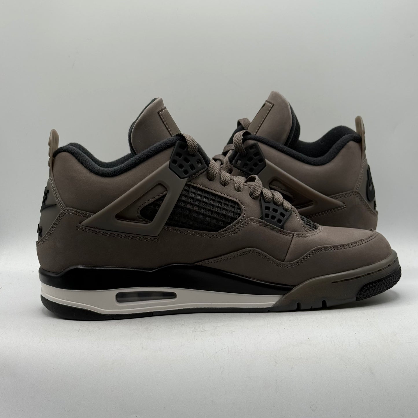 (Worn 1x) Jordan 4 Cave Stone Size 10.5