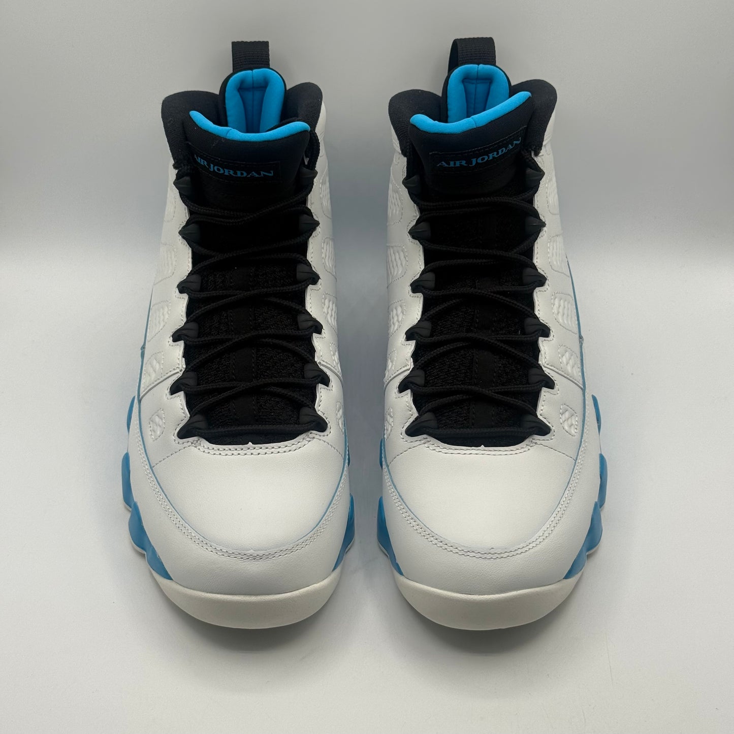 (USED) Jordan 11 Powder Blue Size 11