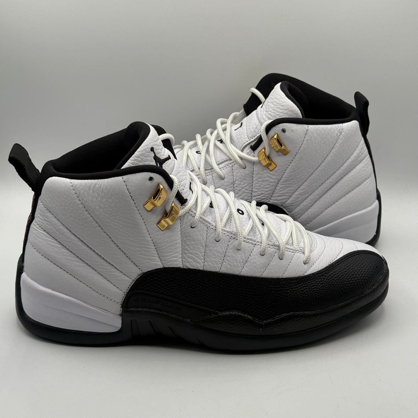 (USED) Jordan 12 Taxi Size 10