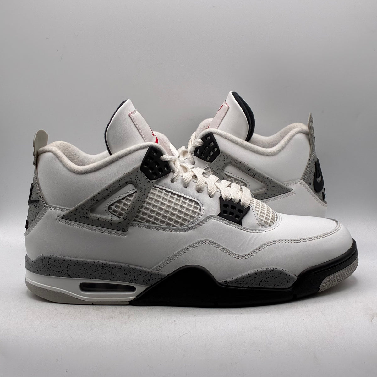 (USED) Jordan 4 White Cement (2025) Size 11