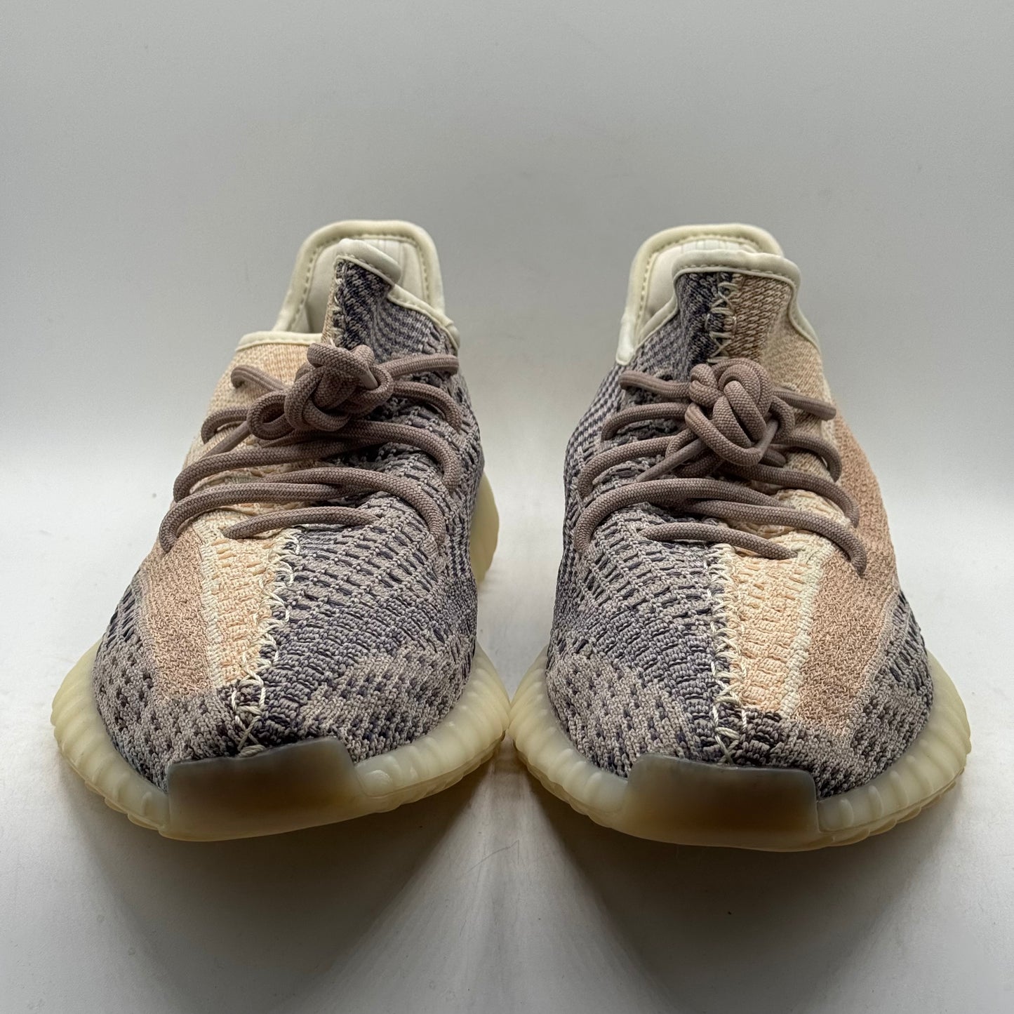 (USED) Yeezy 350 V2 Ash Pearl Size 10.5