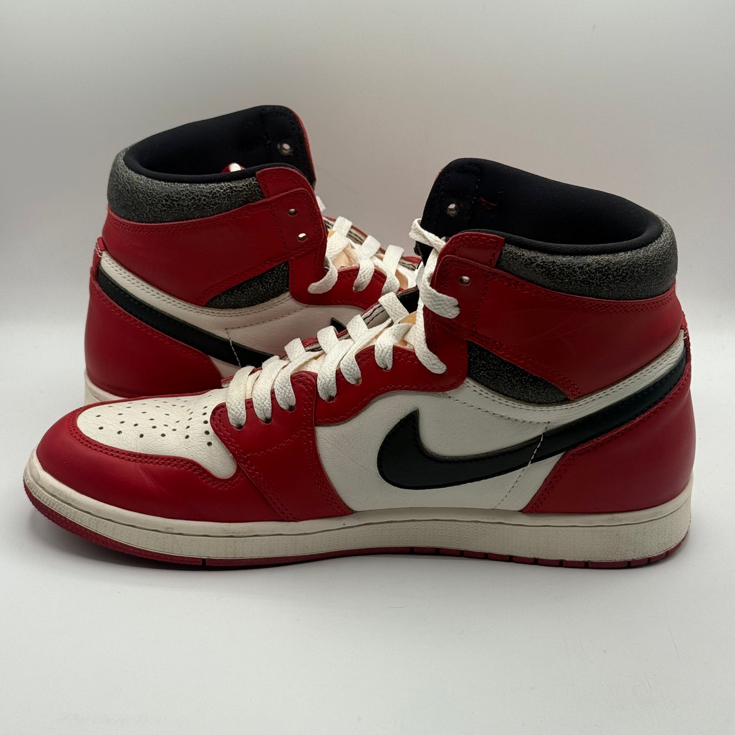 (USED) Jordan 1 High Lost and Found Size 10.5