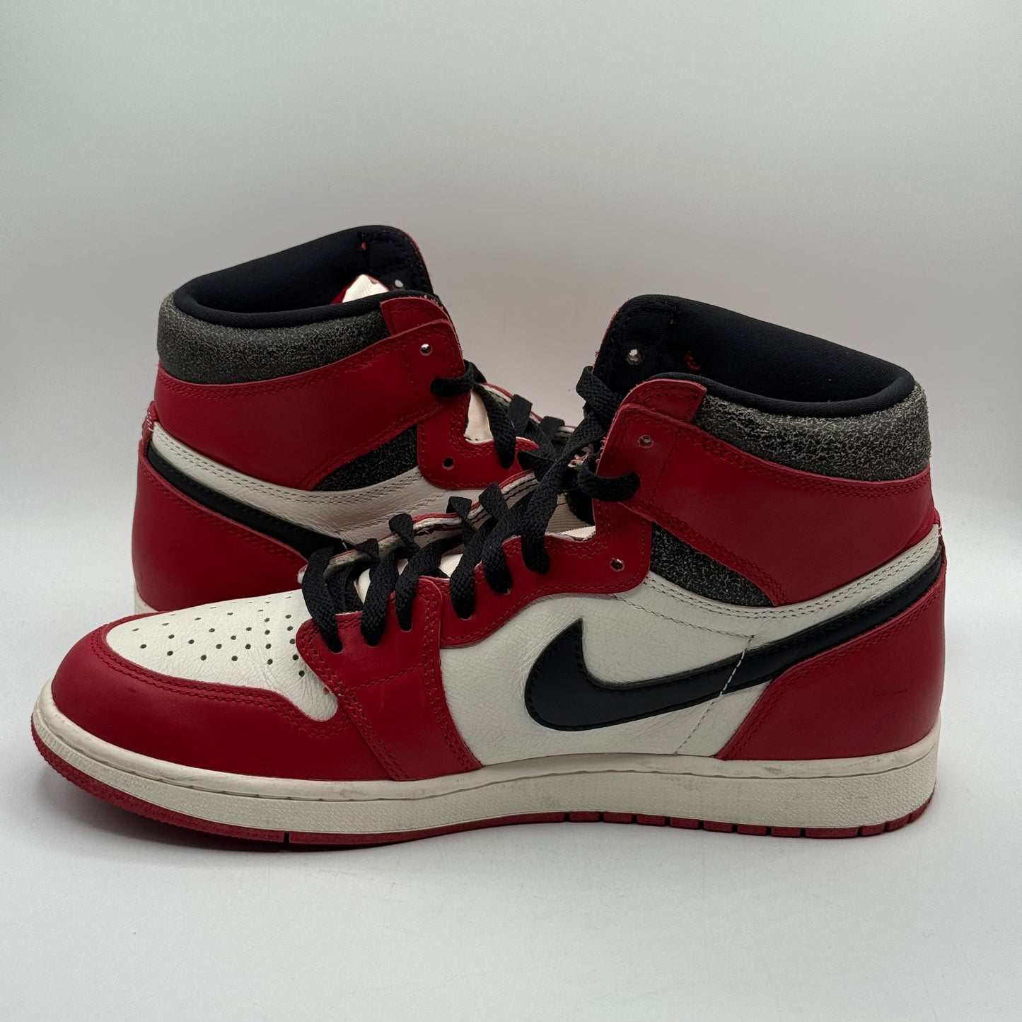 (USED) Jordan 1 Lost and Found Size 10.5