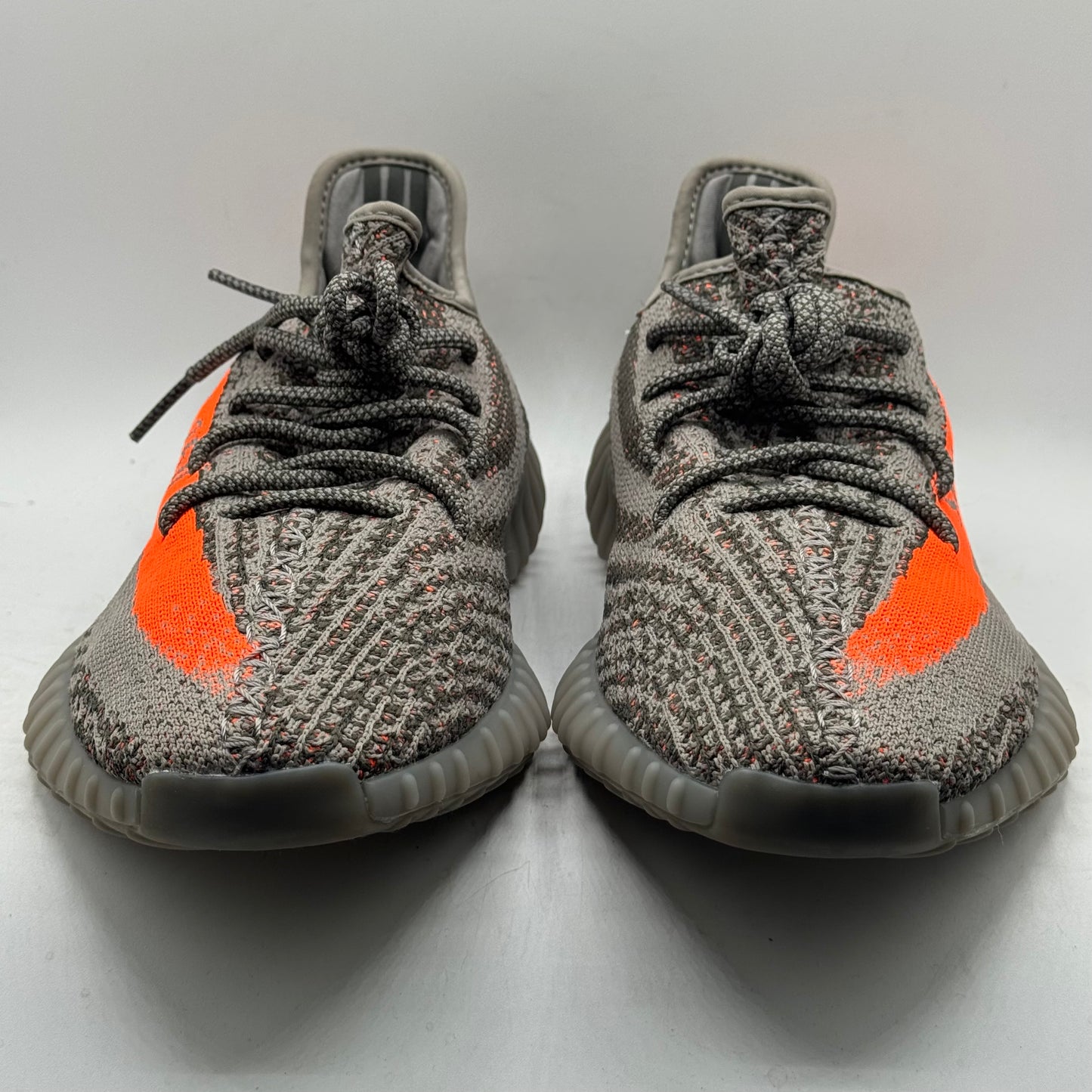 (USED) Yeezy 350 V2 Beluga Reflective Size 10.5