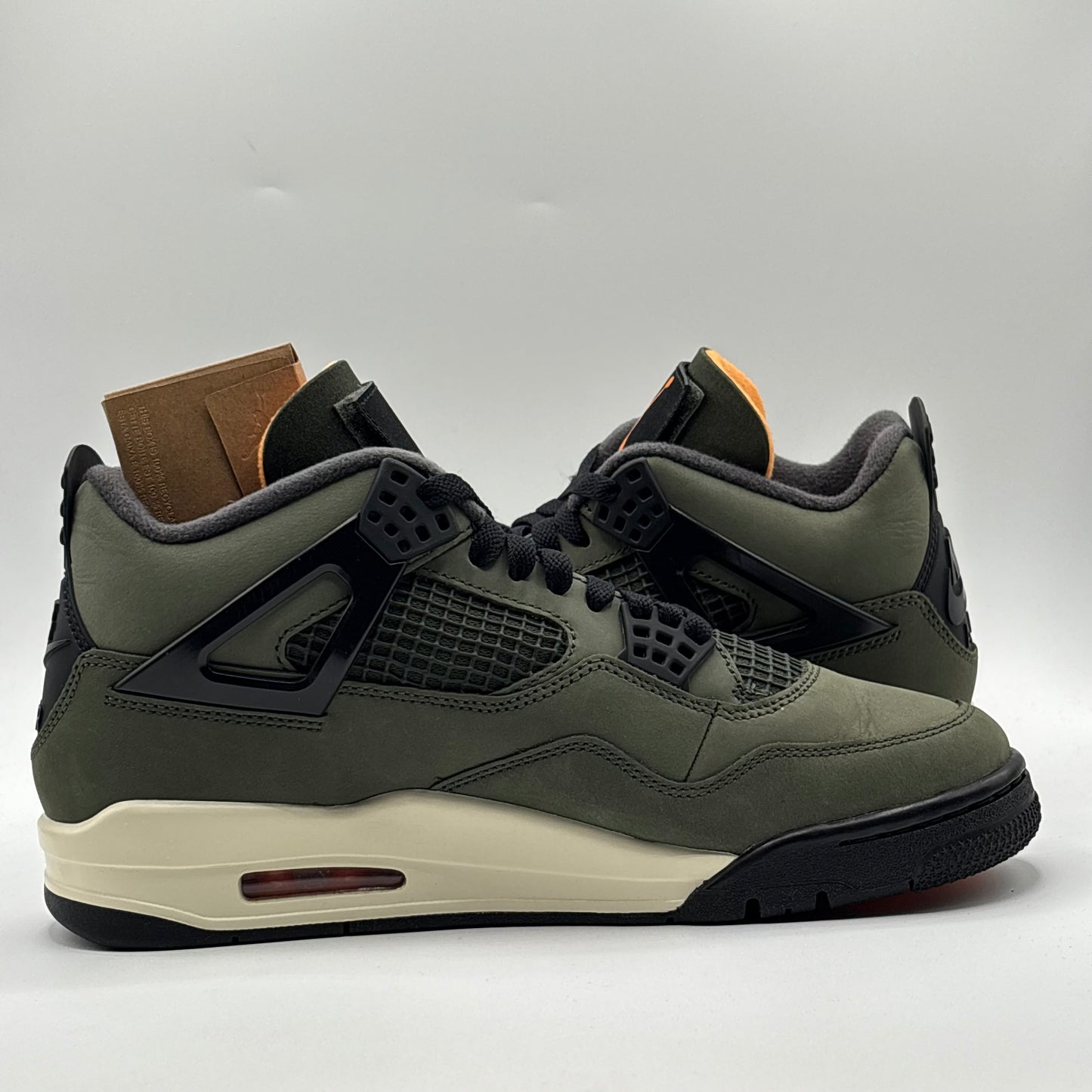 (Worn 1x) Jordan 4 Undefeated Szie 8.5