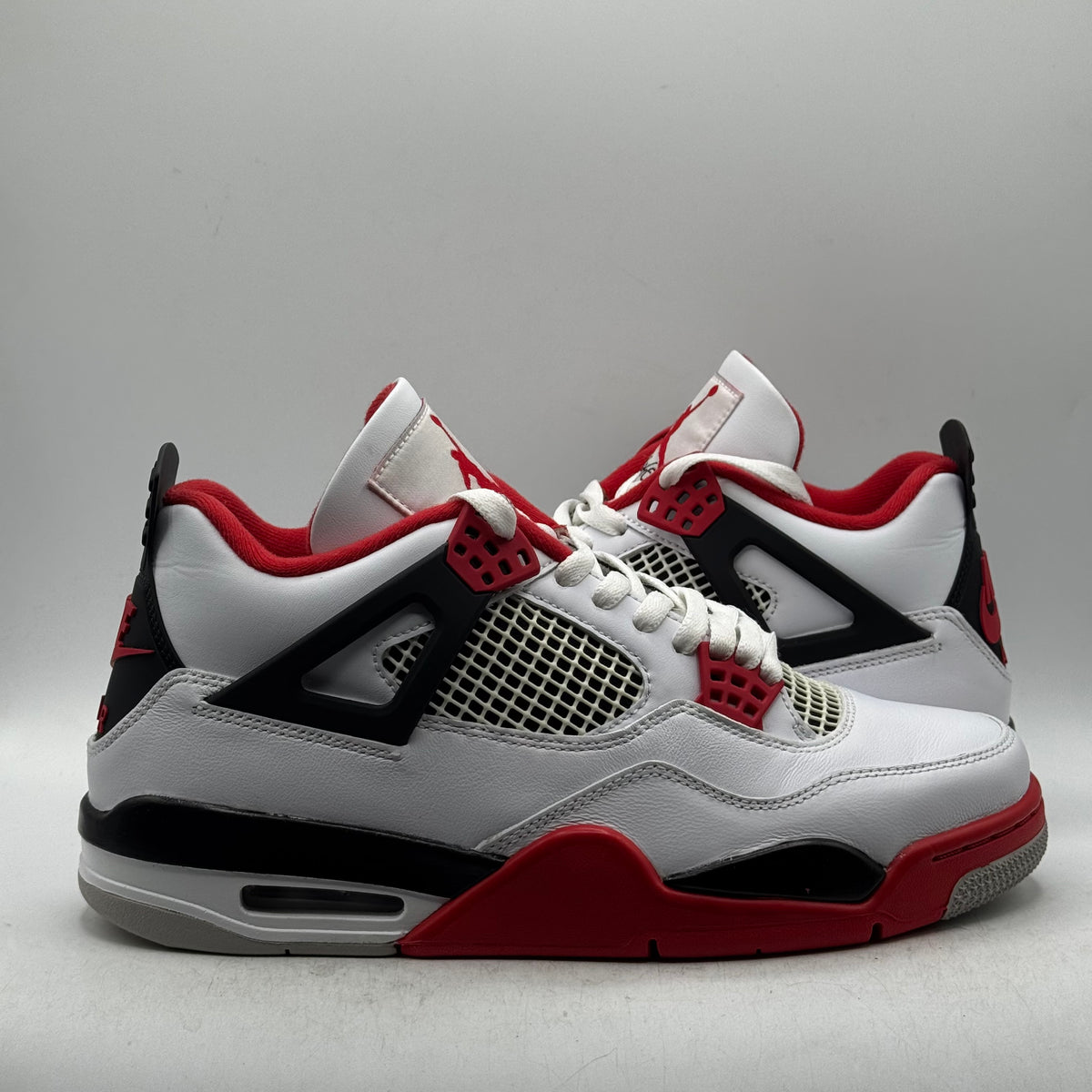 (USED REP BOX) Jordan 4 Fire Red Size 9.5