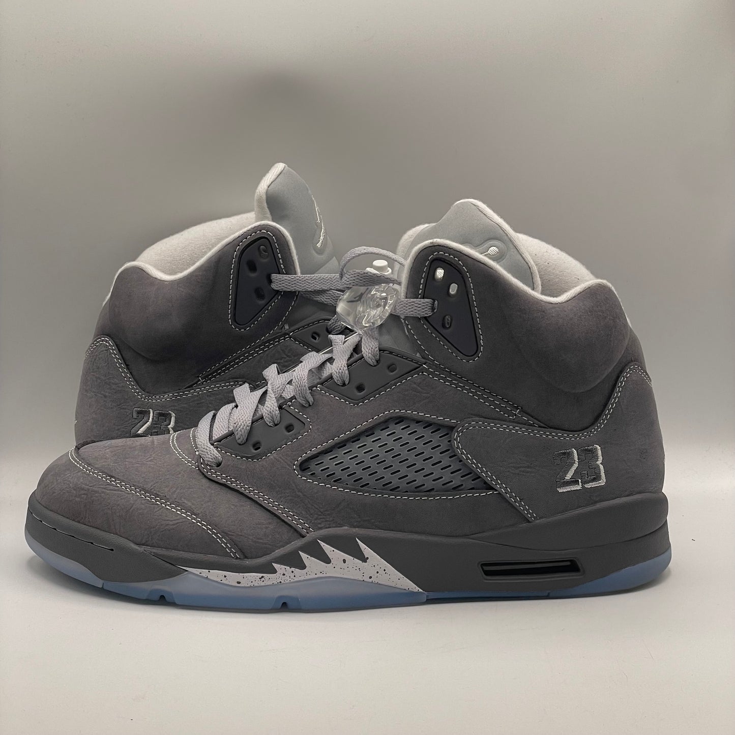 (USED) Jordan 5 Wolf Grey Size 11.5