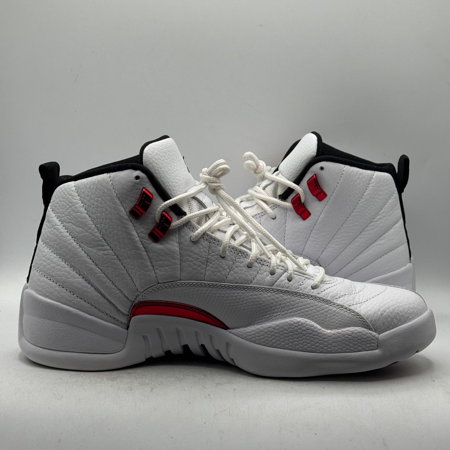 (USED NO BOX) Jordan 12 Twist Size 10.5