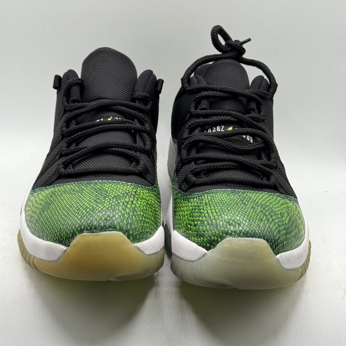 (USED) Jordan 11 Low Green Snakeskin (2014) Size 11.5